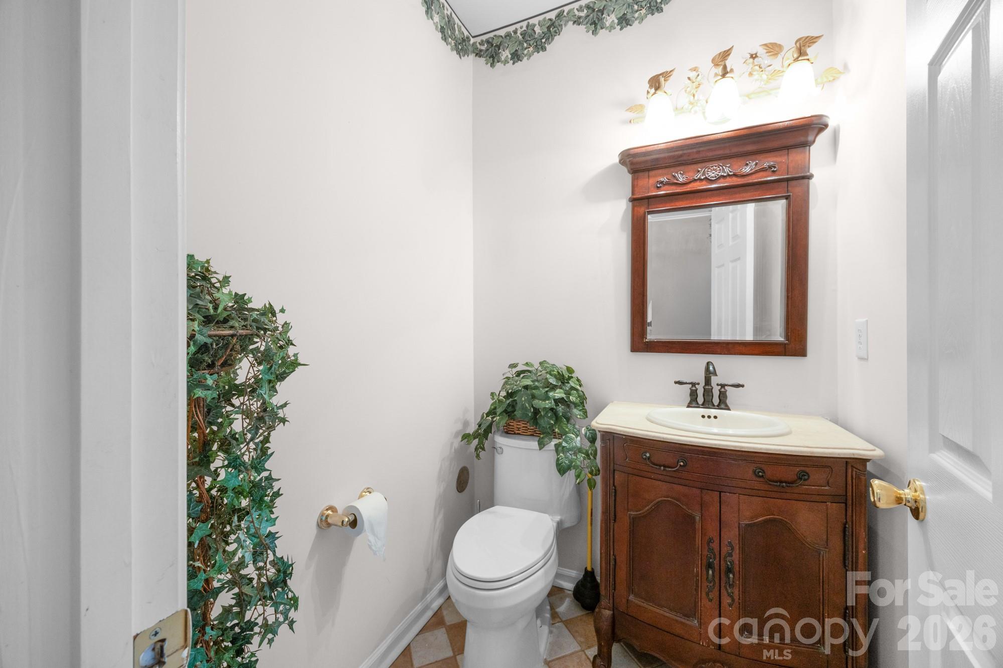 11623 Fox Hill Drive Property Photo 16