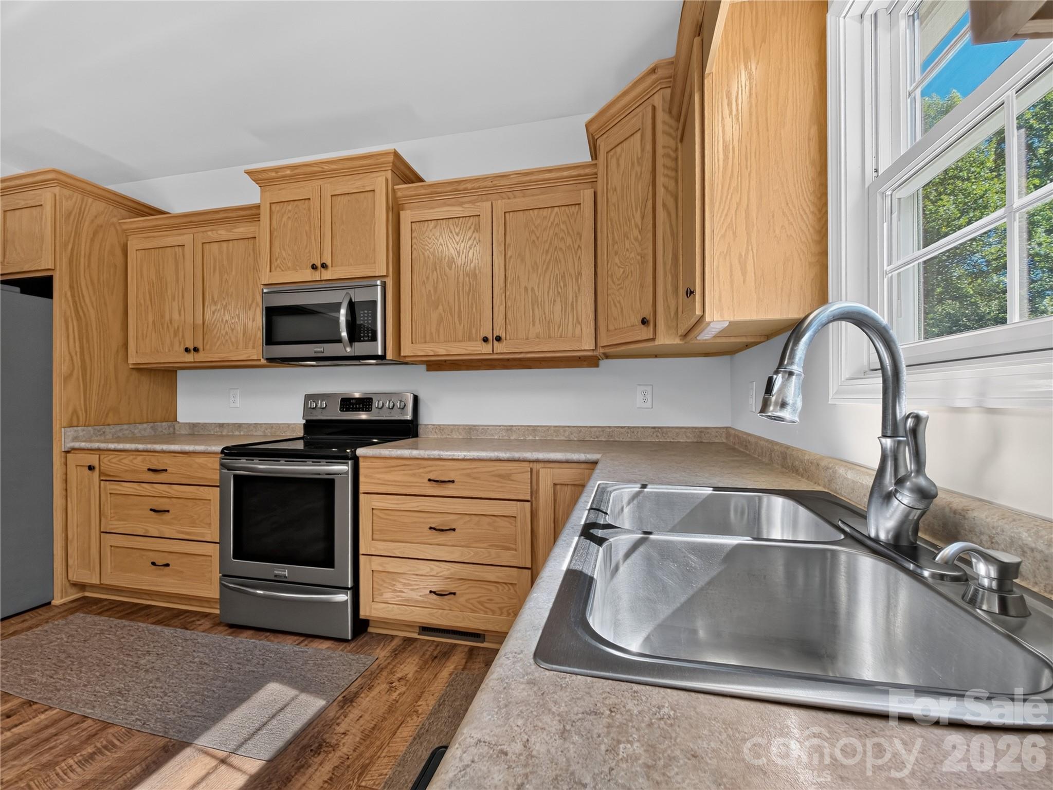 255 Brians Way Property Photo 5