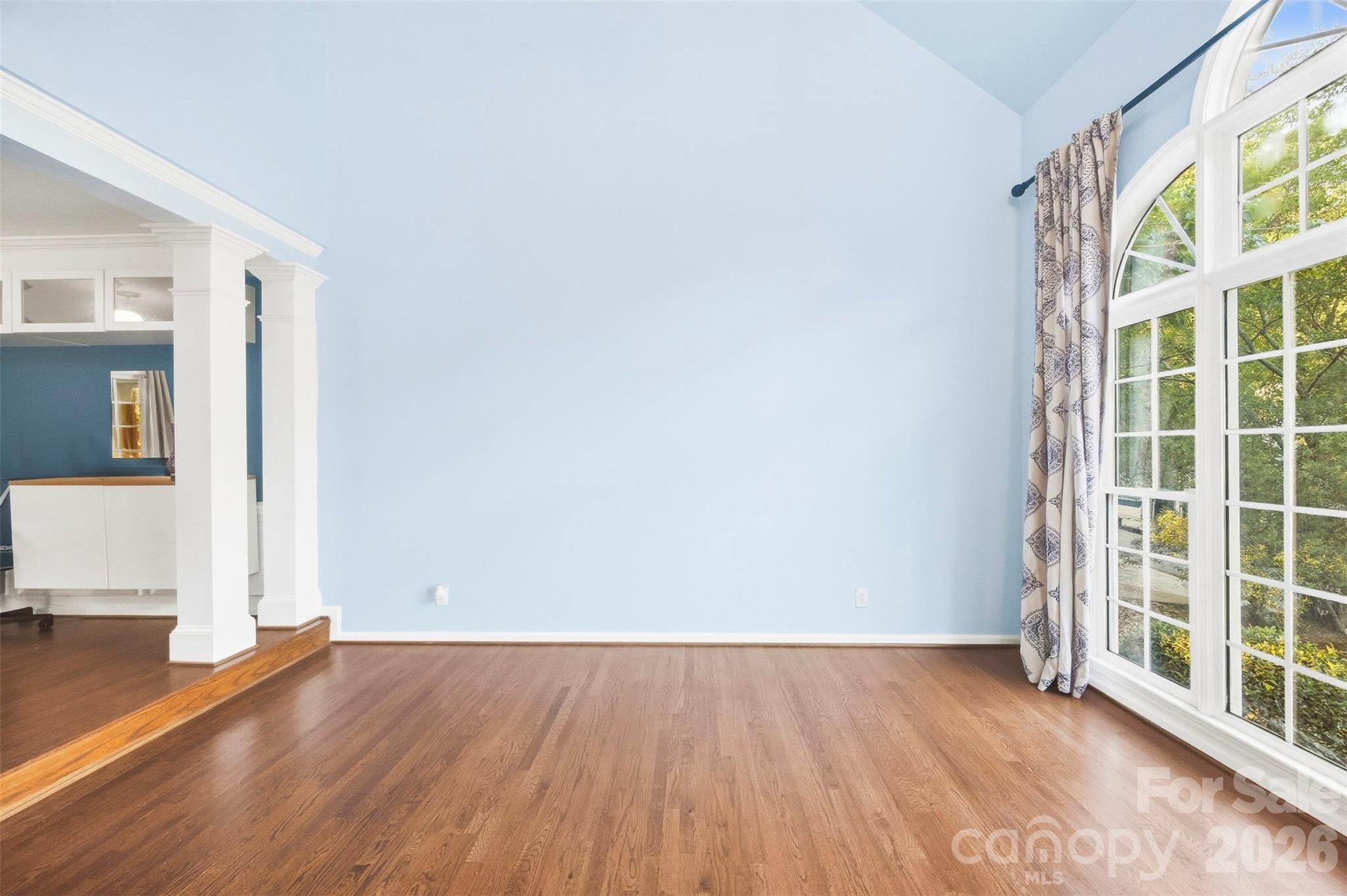 4131 Beauvista Drive Property Photo 5