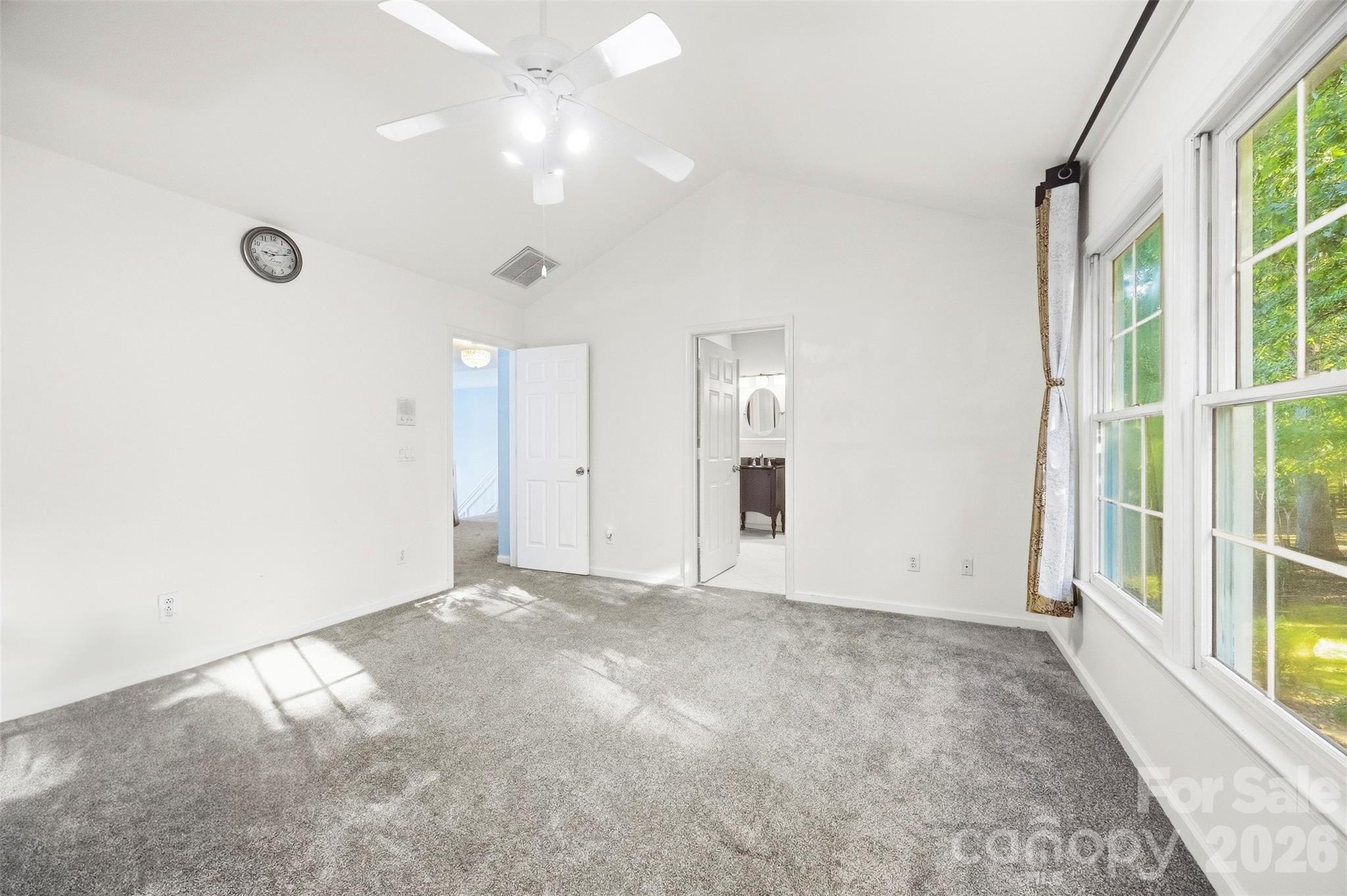 4131 Beauvista Drive Property Photo 14