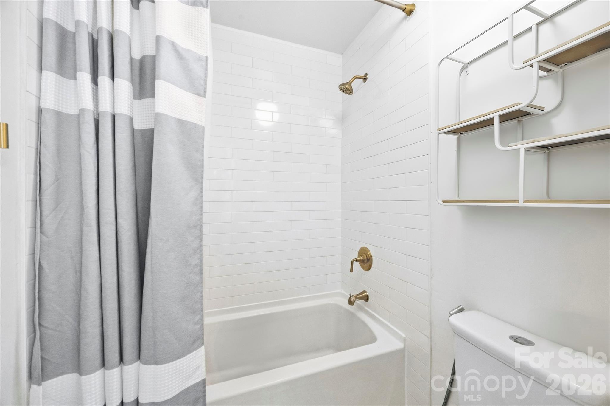 4131 Beauvista Drive Property Photo 22