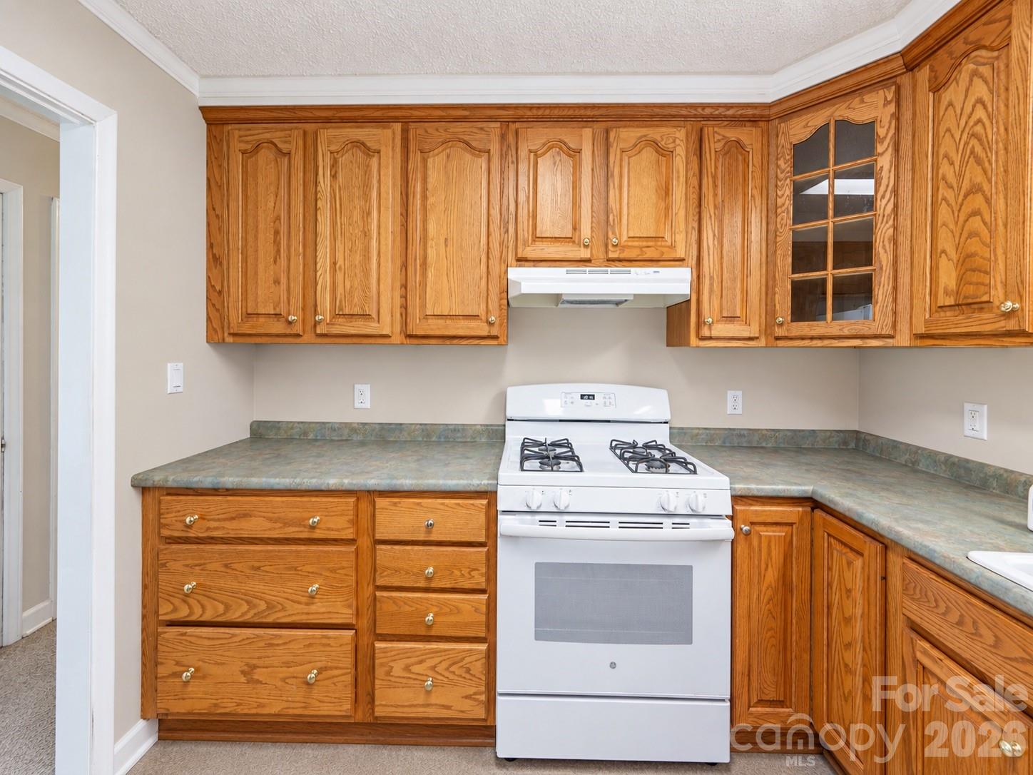 20914 Academy Street Property Photo 8