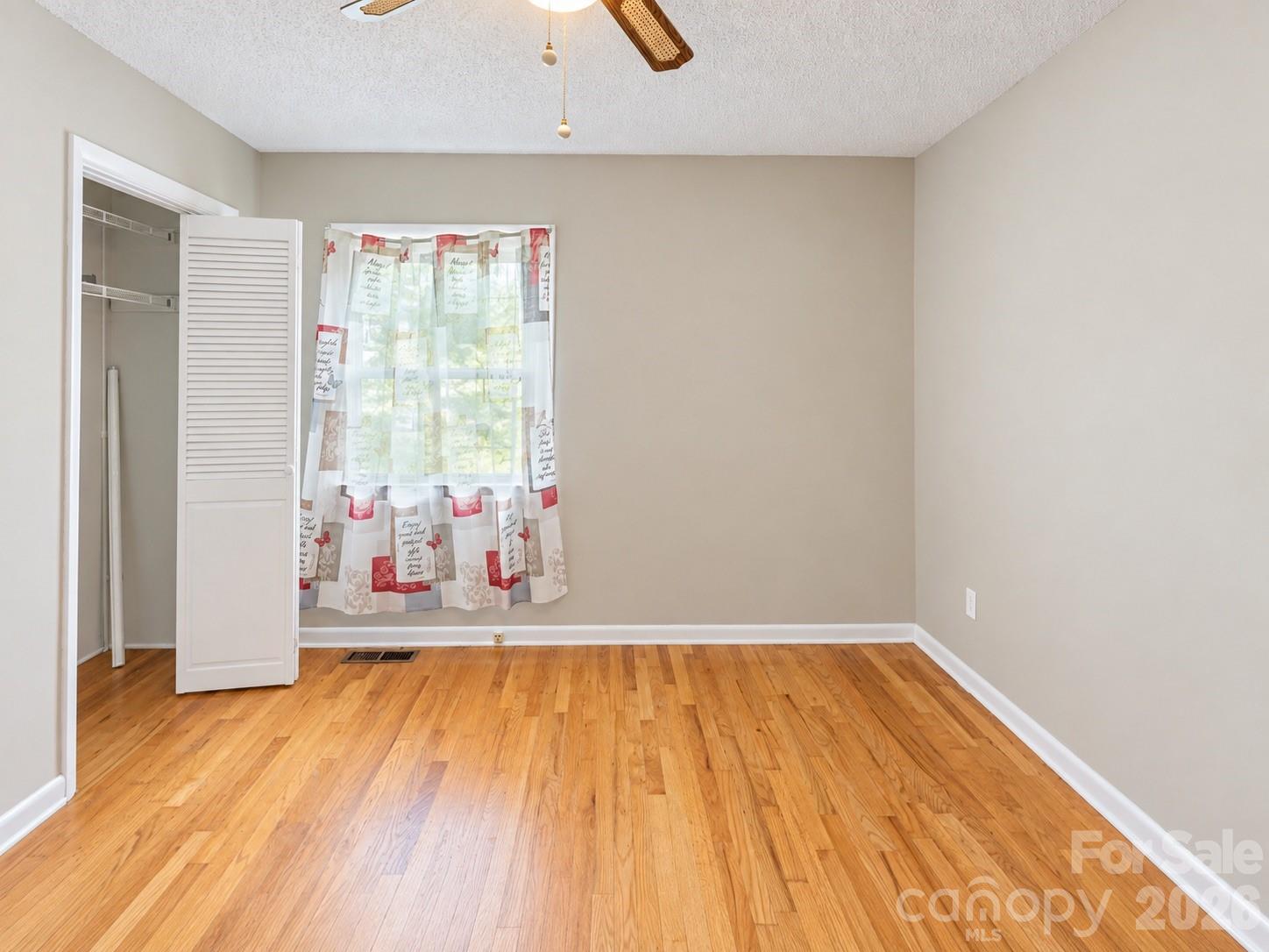 20914 Academy Street Property Photo 14