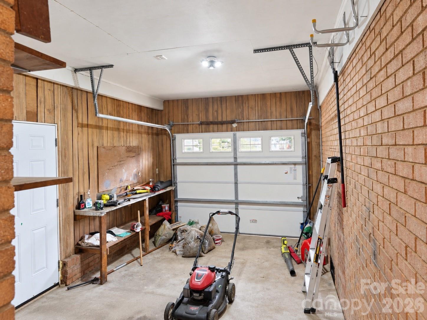 20914 Academy Street Property Photo 18