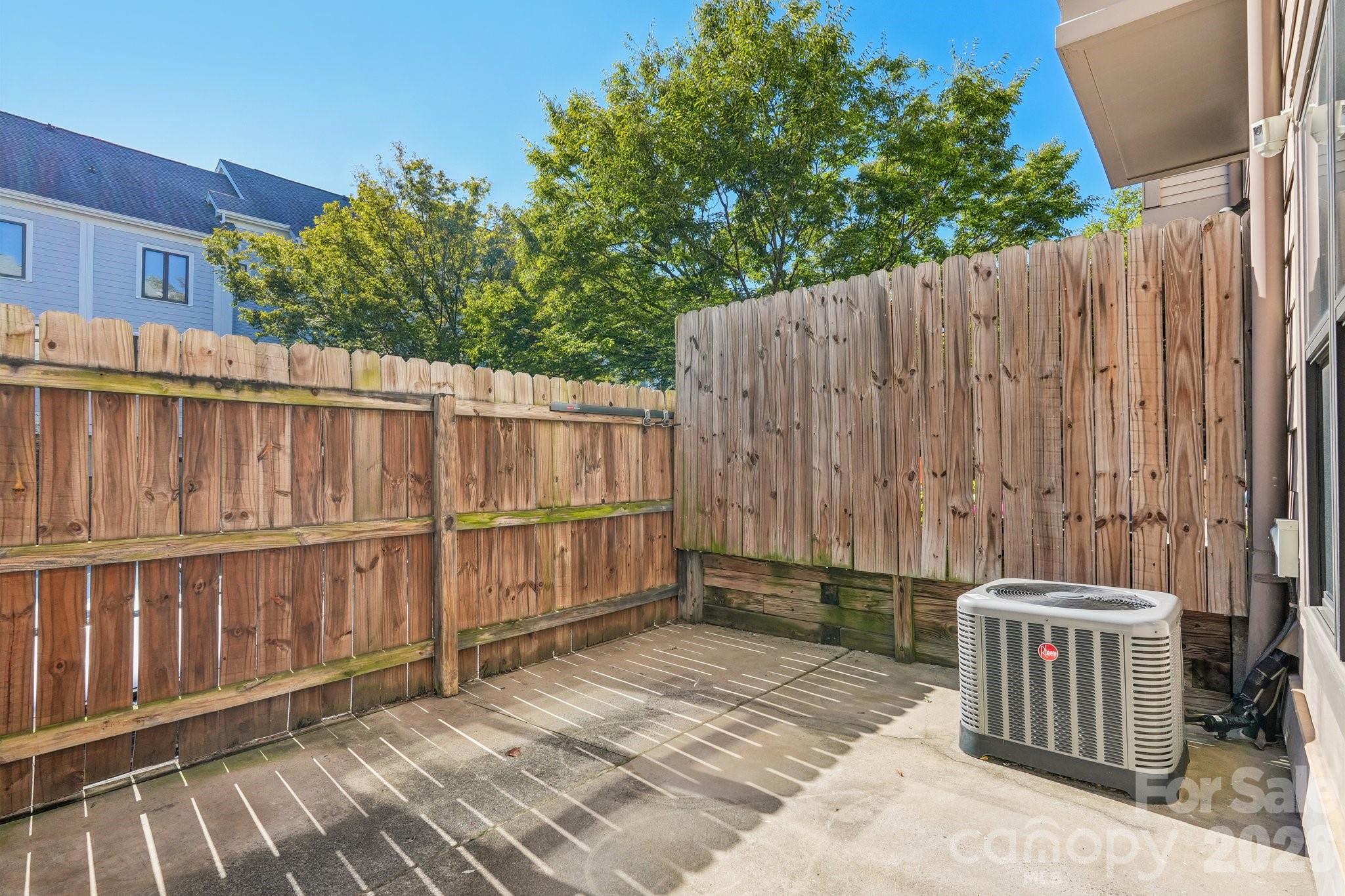 664 Garden District Drive Property Photo 38