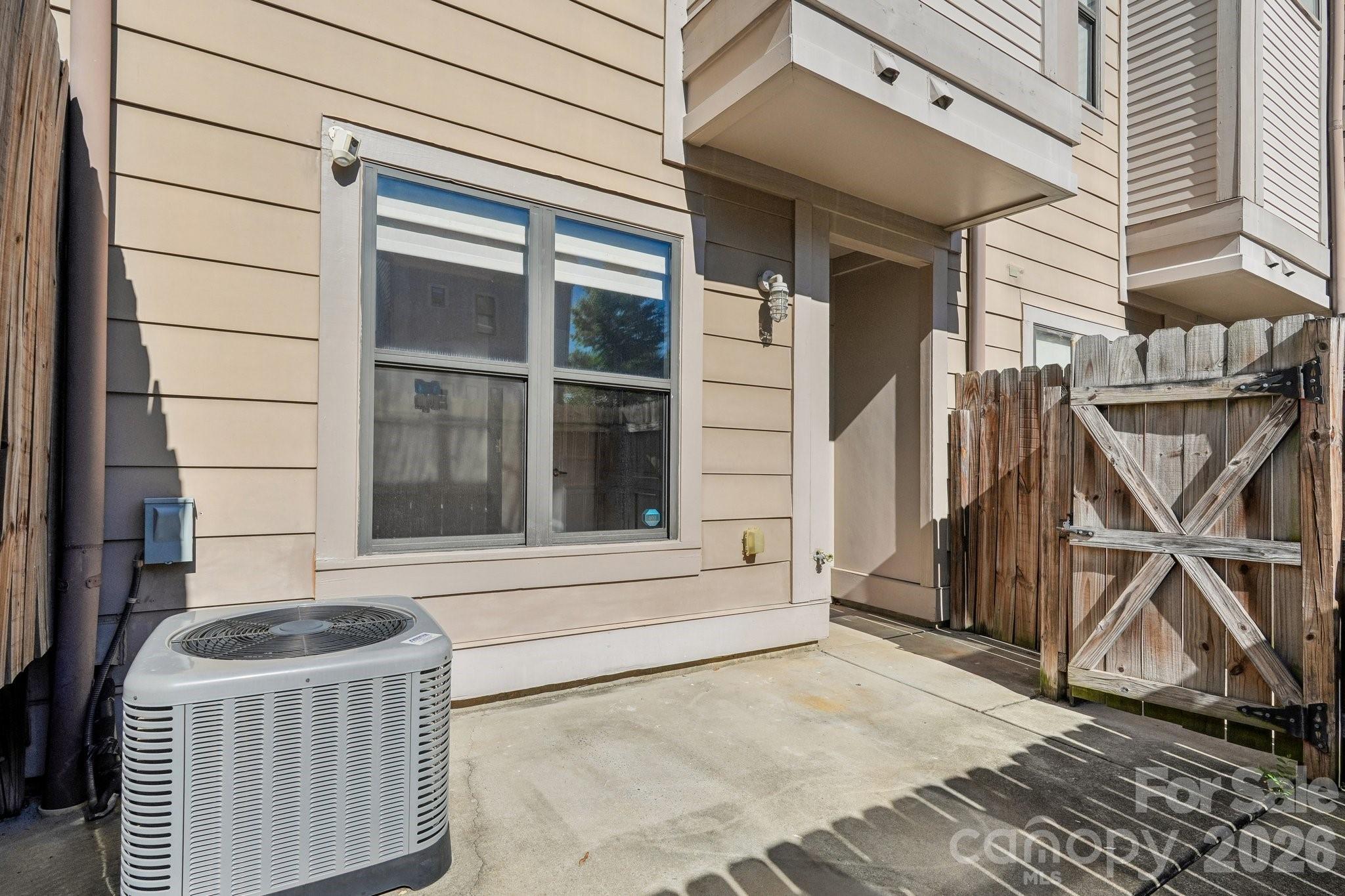 664 Garden District Drive Property Photo 40