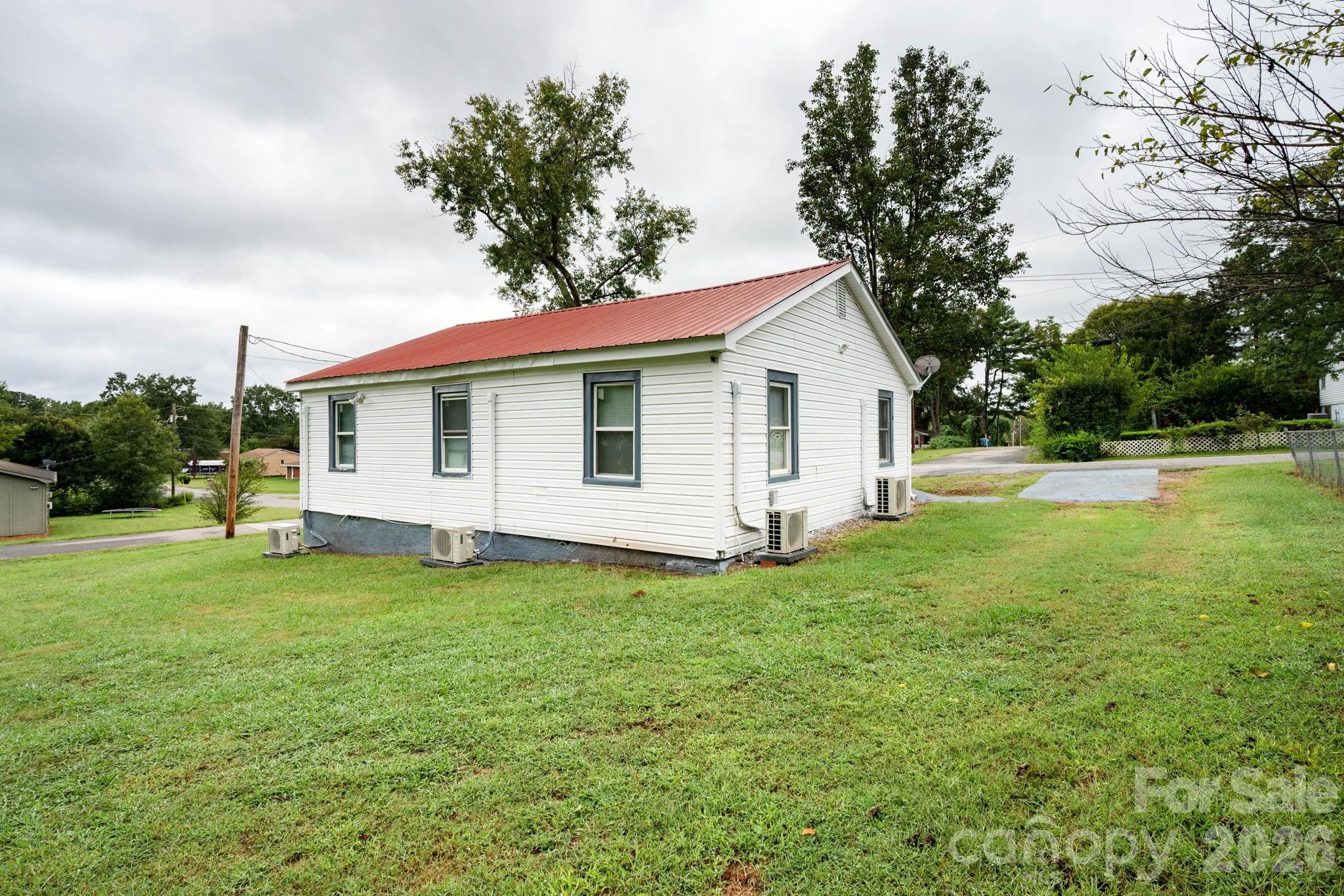459 Harmon Street Property Photo 6
