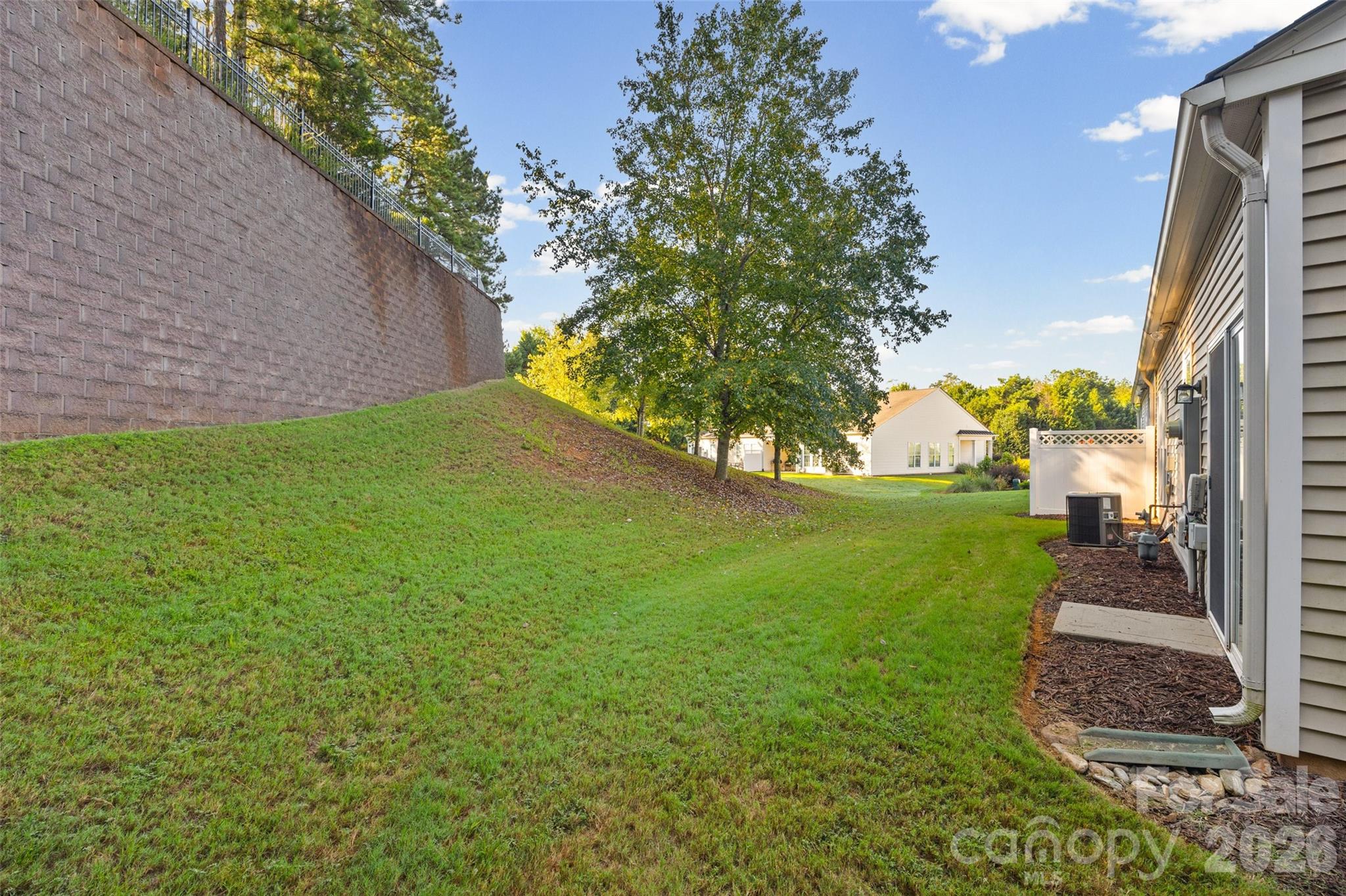 2041 Sweetleaf Drive Property Photo 15