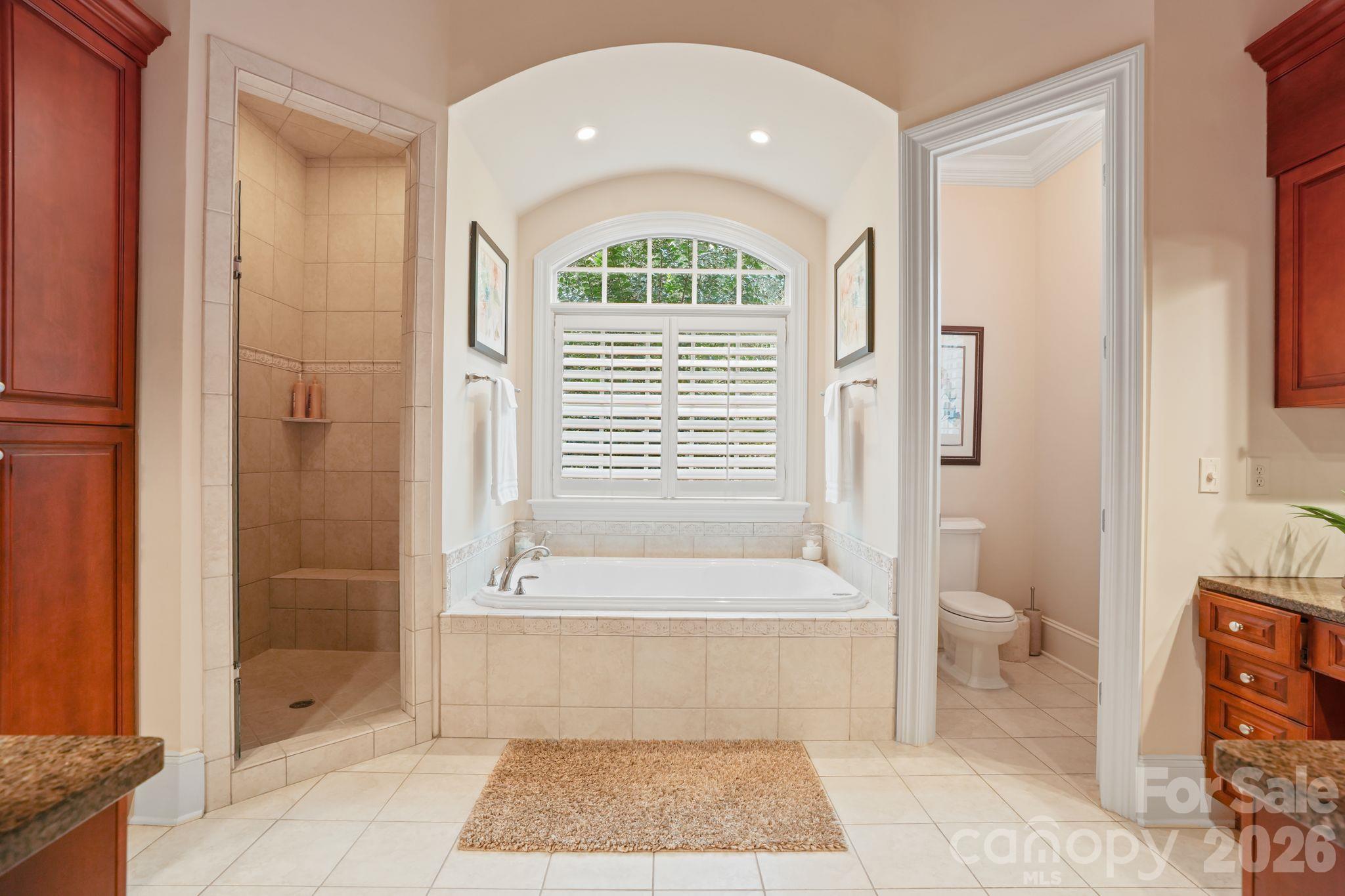 1348 Astoria Parkway Property Photo 16