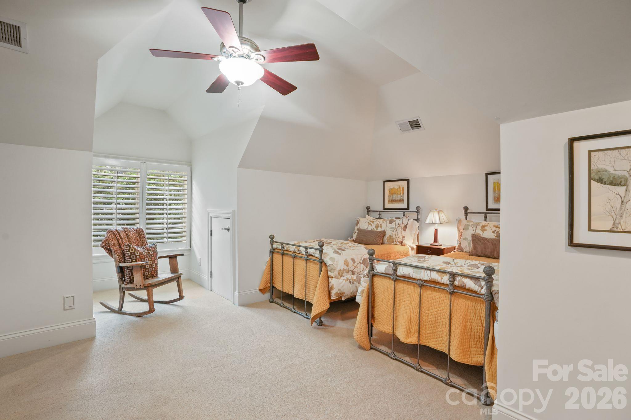 1348 Astoria Parkway Property Photo 17