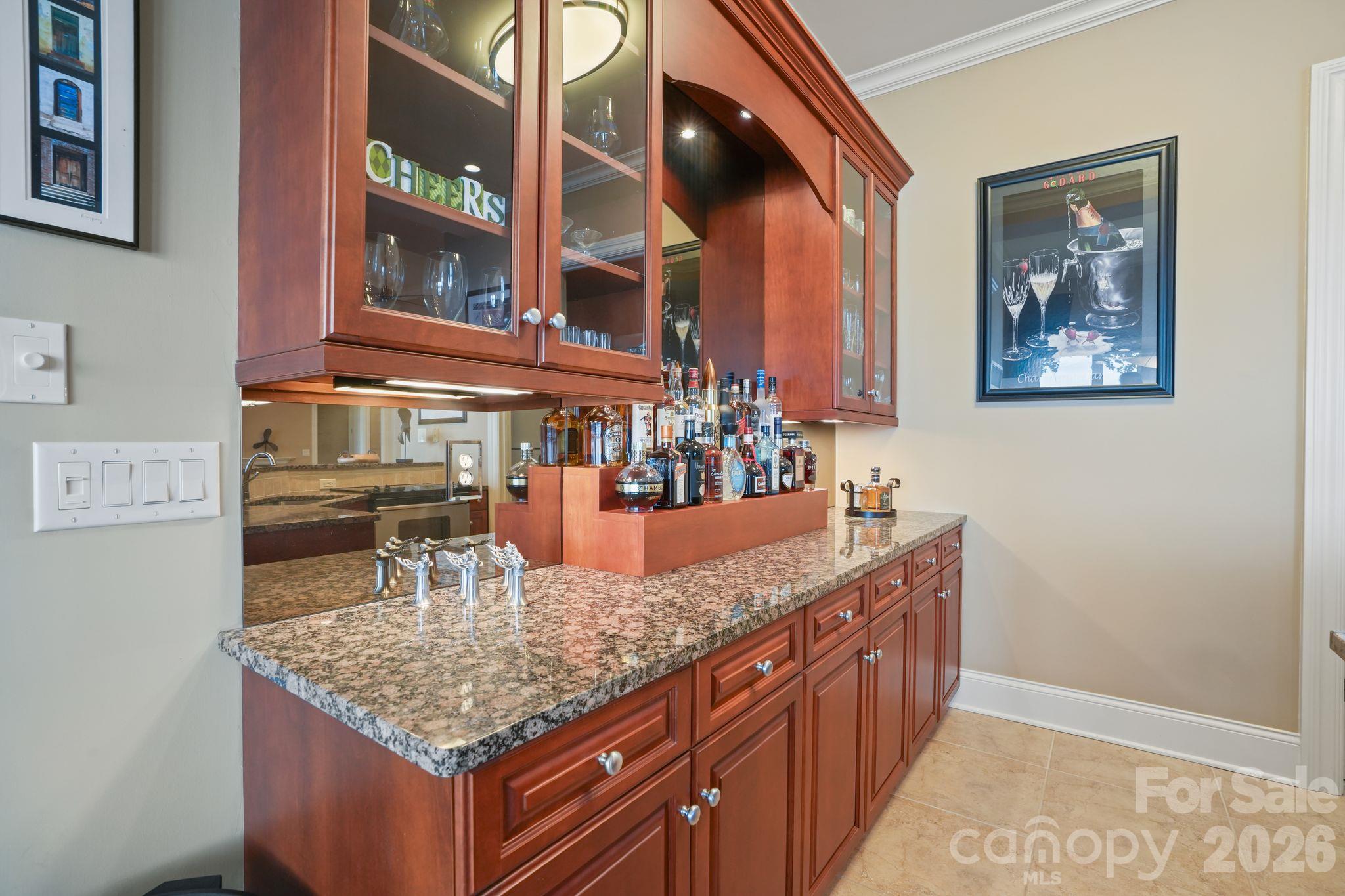 1348 Astoria Parkway Property Photo 25