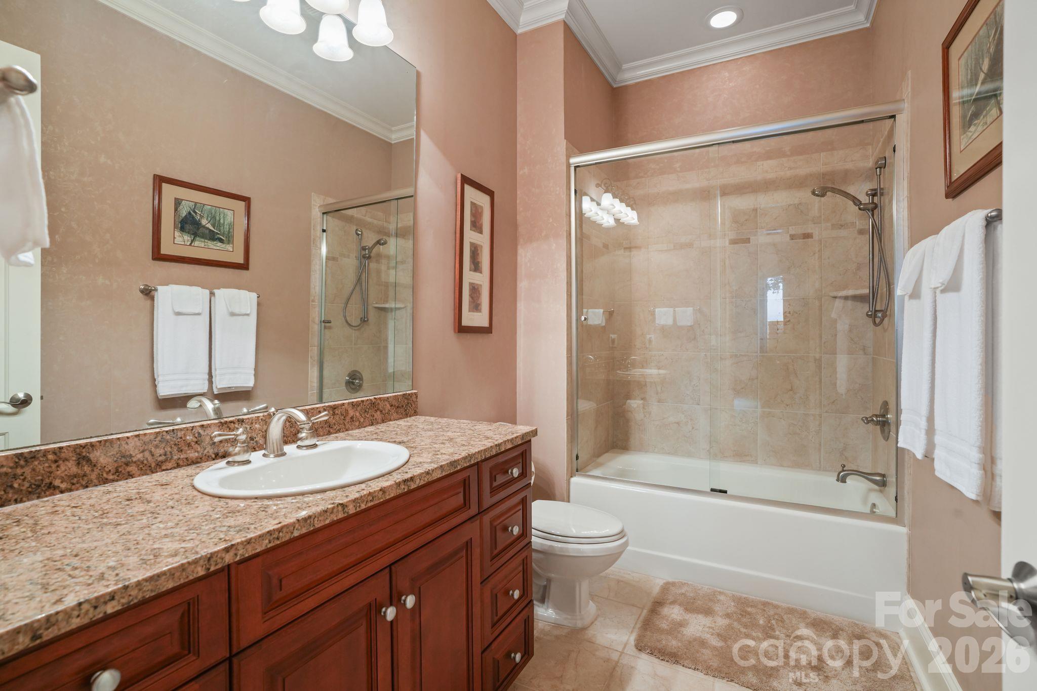 1348 Astoria Parkway Property Photo 27