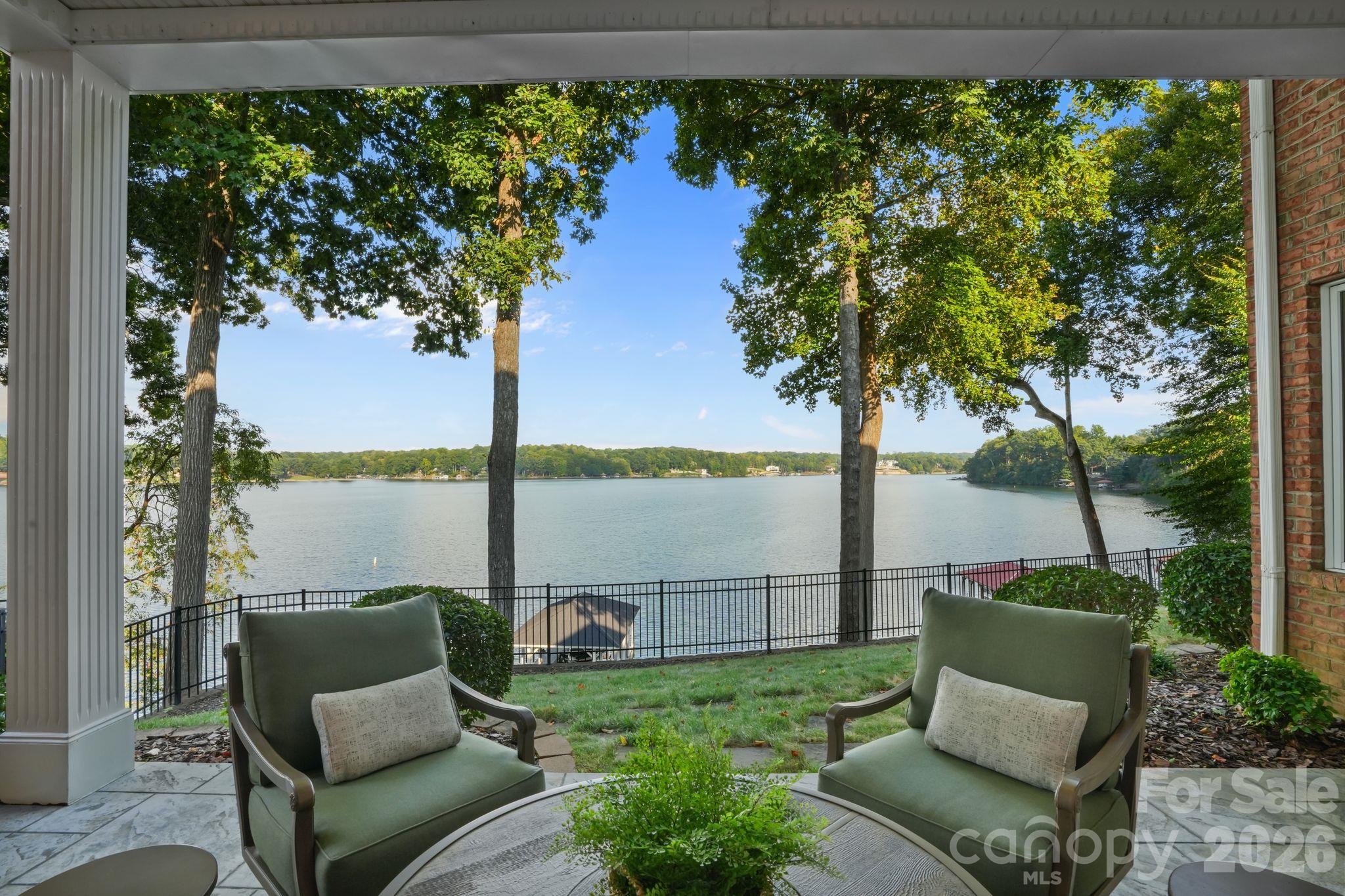 1348 Astoria Parkway Property Photo 31