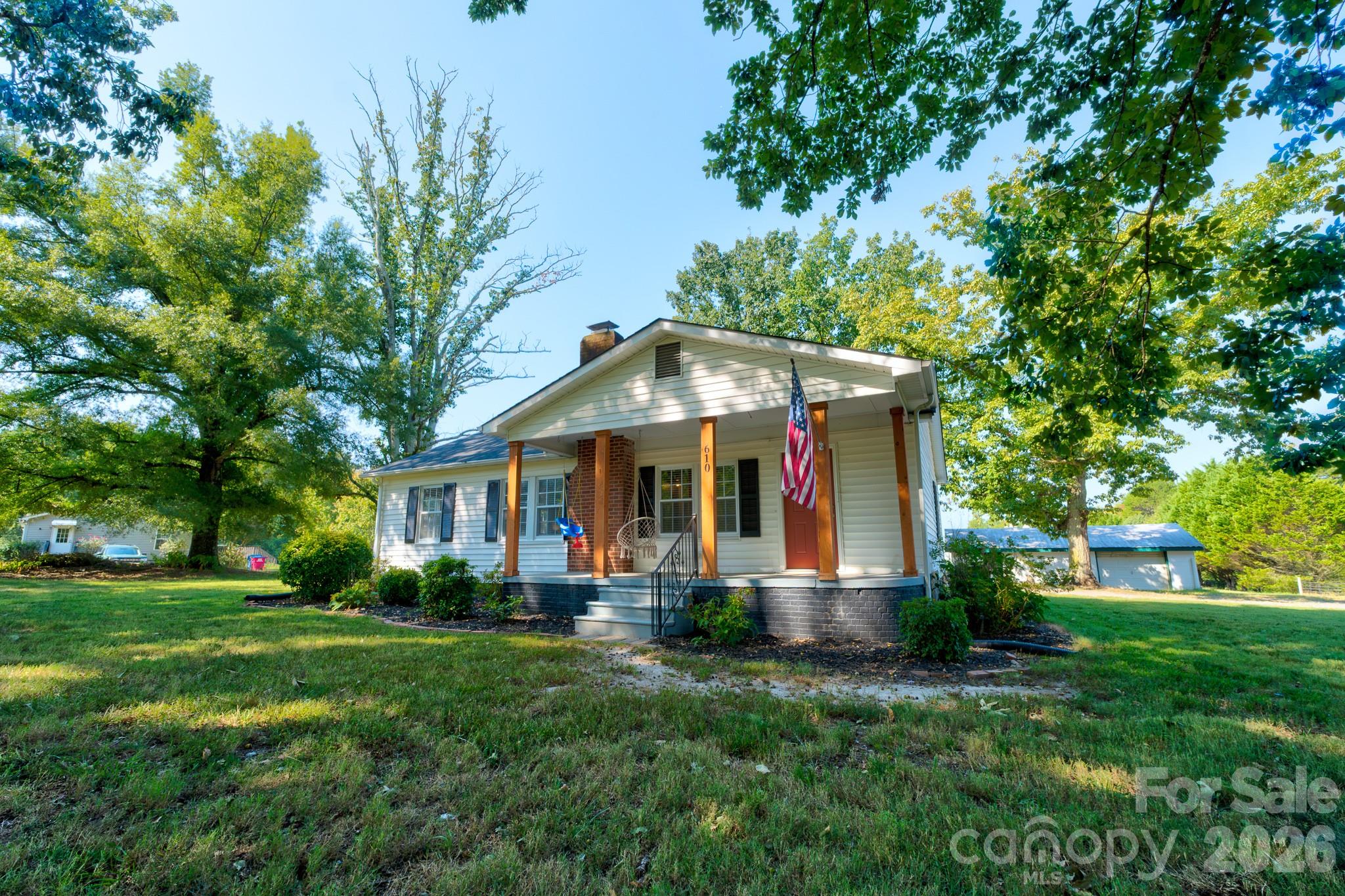 610 Helton Road Property Photo 1