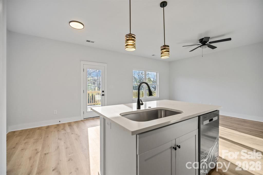 1422 Johnston Street Property Photo 5