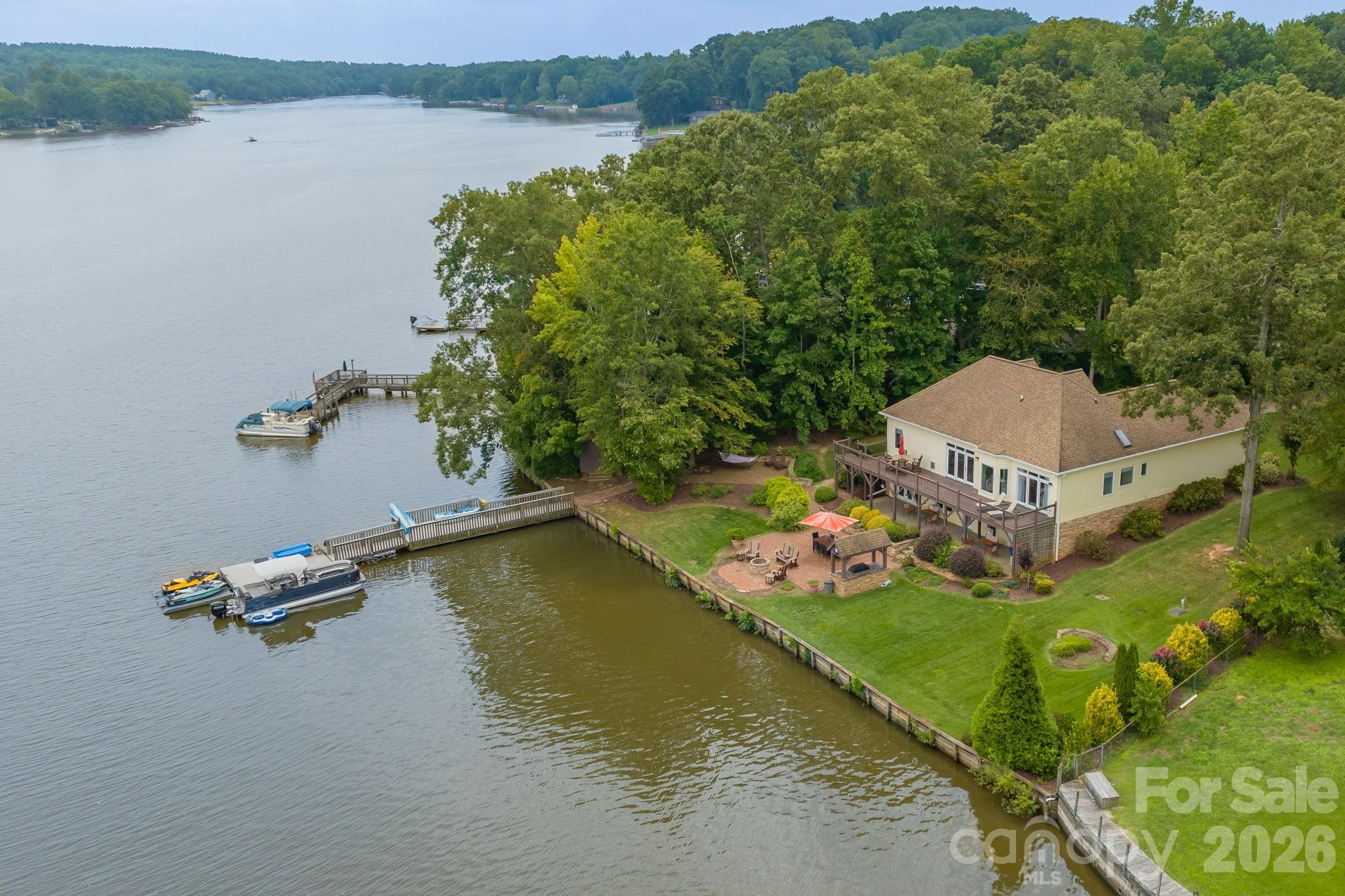 161 Abbotts Court Property Photo 4