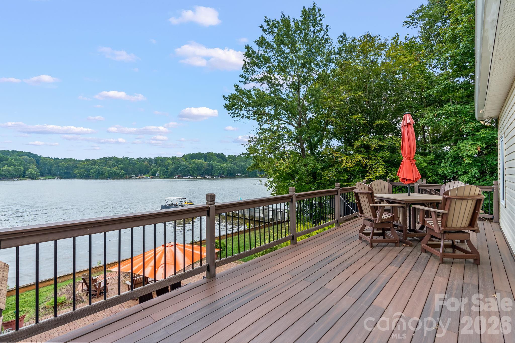 161 Abbotts Court Property Photo 22