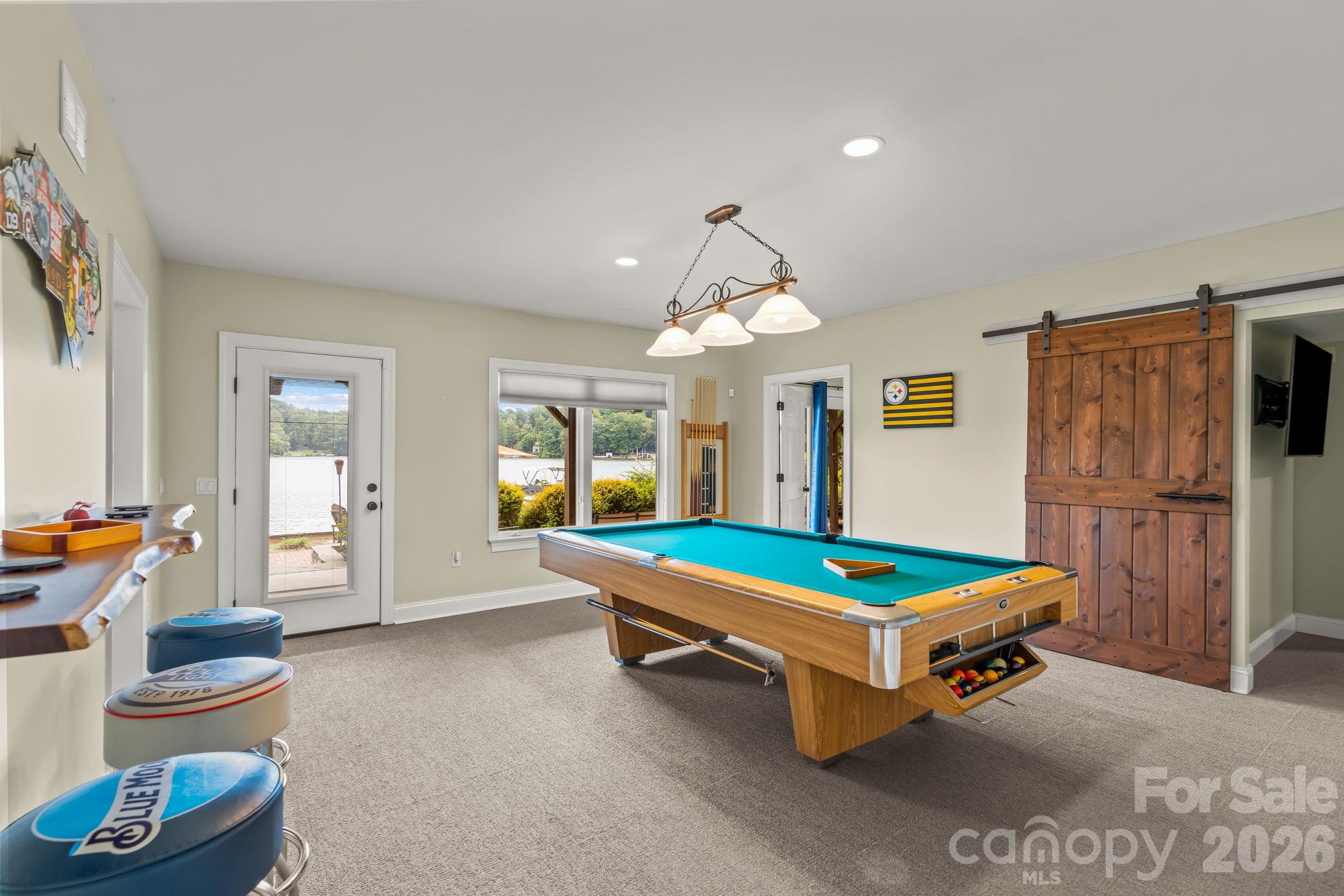 161 Abbotts Court Property Photo 23