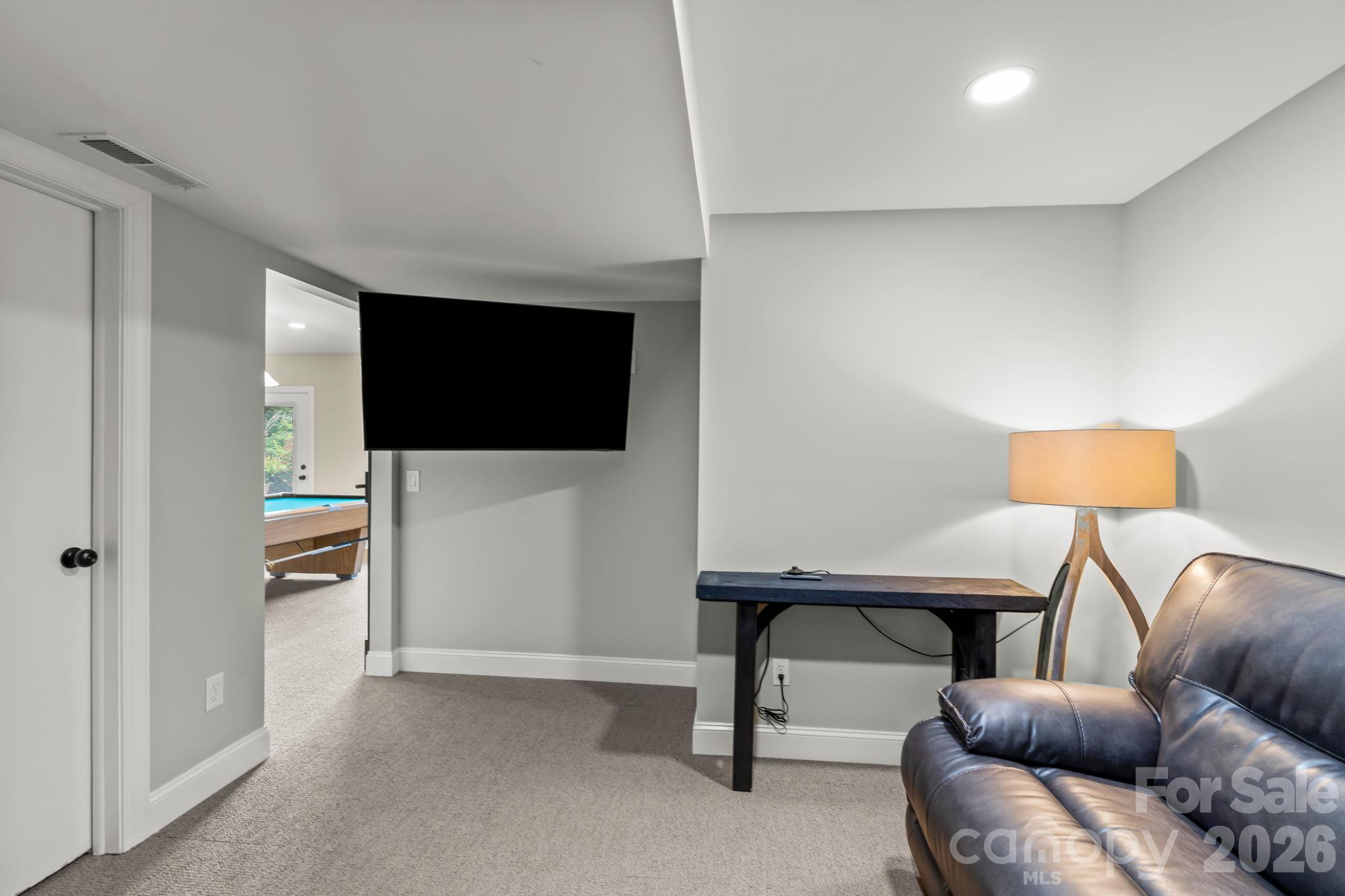 161 Abbotts Court Property Photo 30