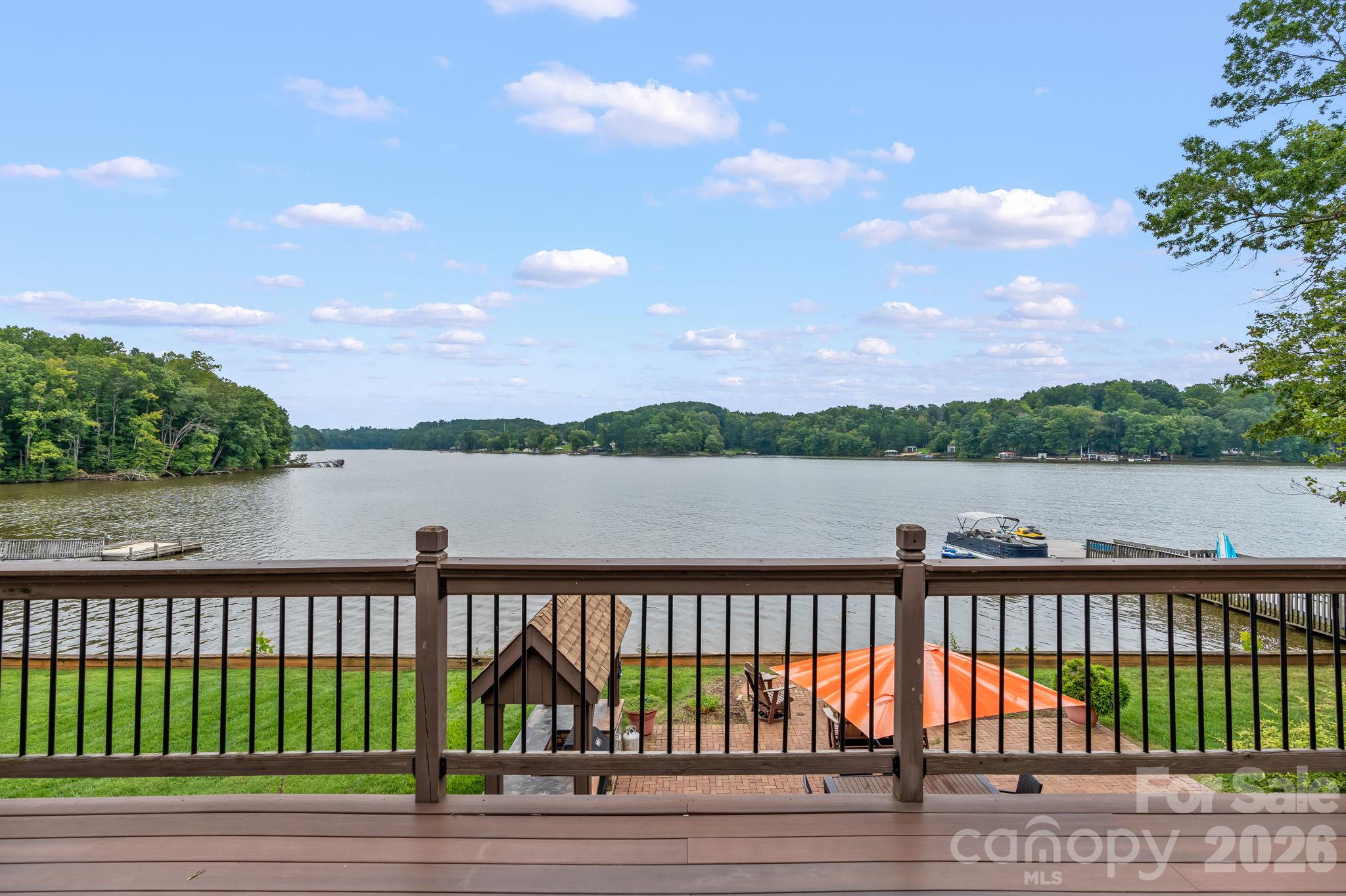 161 Abbotts Court Property Photo 36