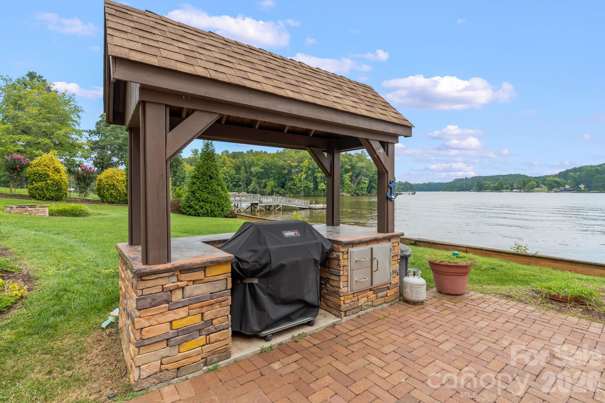 161 Abbotts Court Property Photo 42