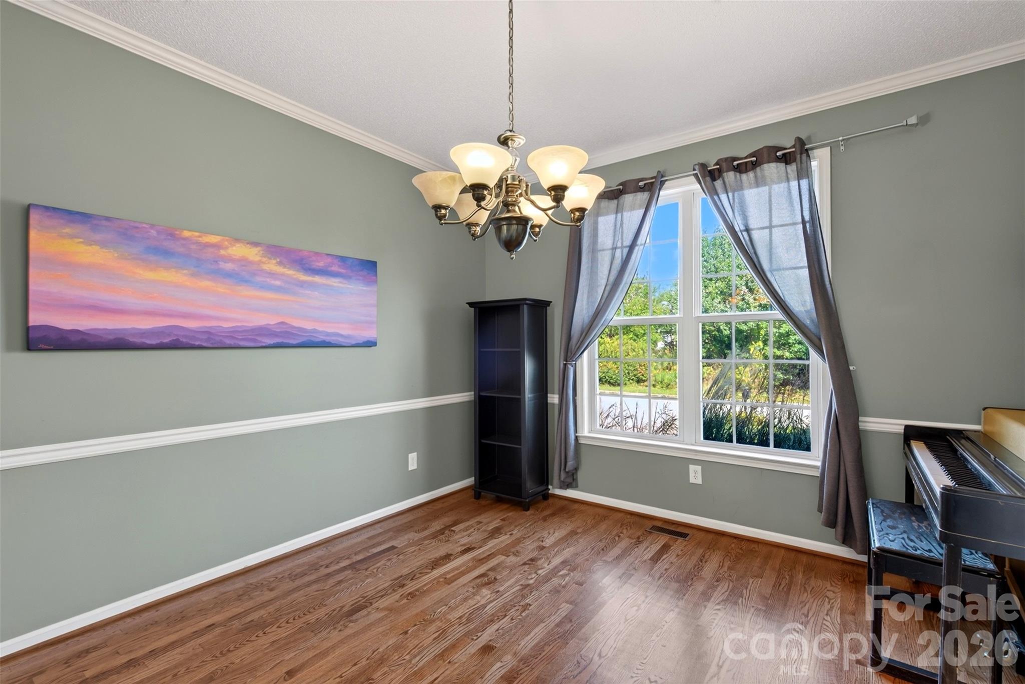 394 English Oak Road Property Photo 13