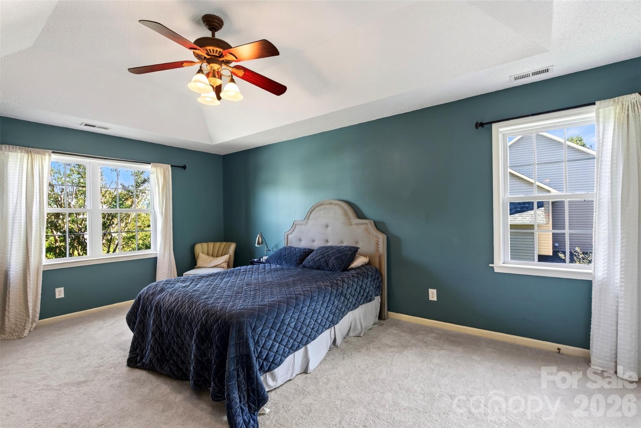 394 English Oak Road Property Photo 18