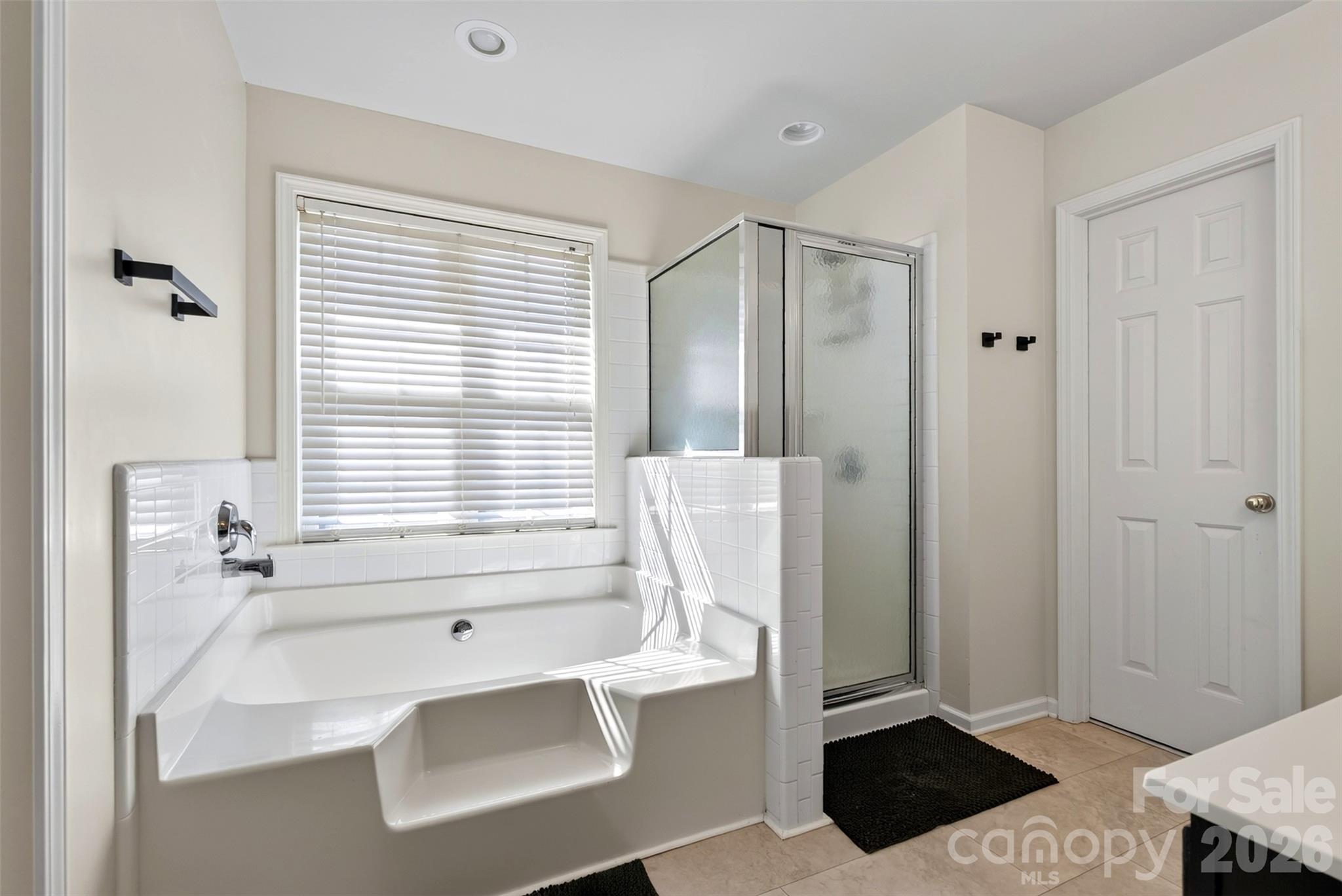 394 English Oak Road Property Photo 19
