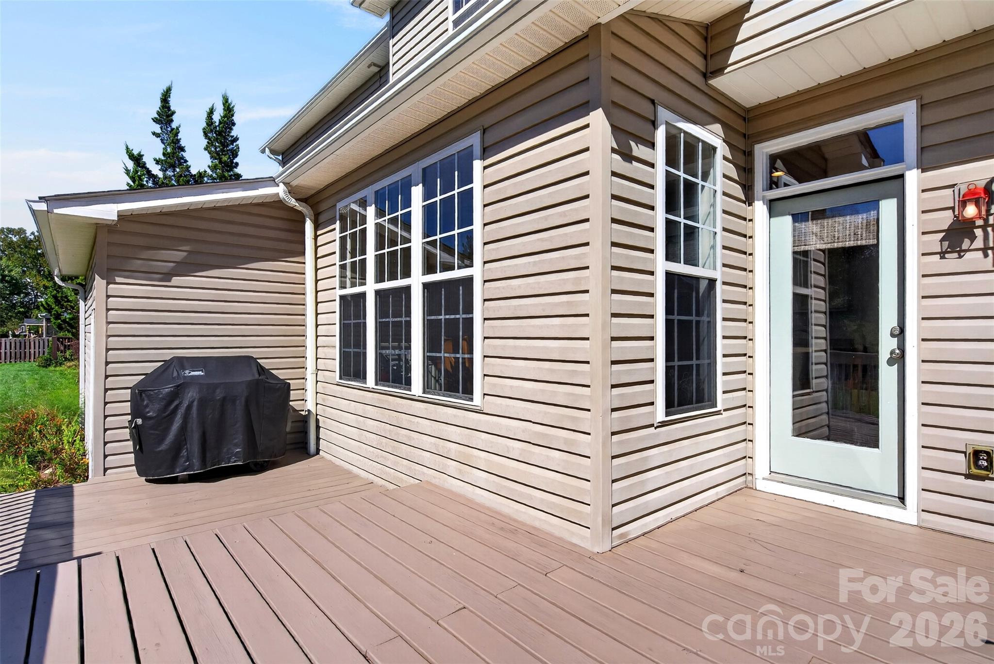 394 English Oak Road Property Photo 32