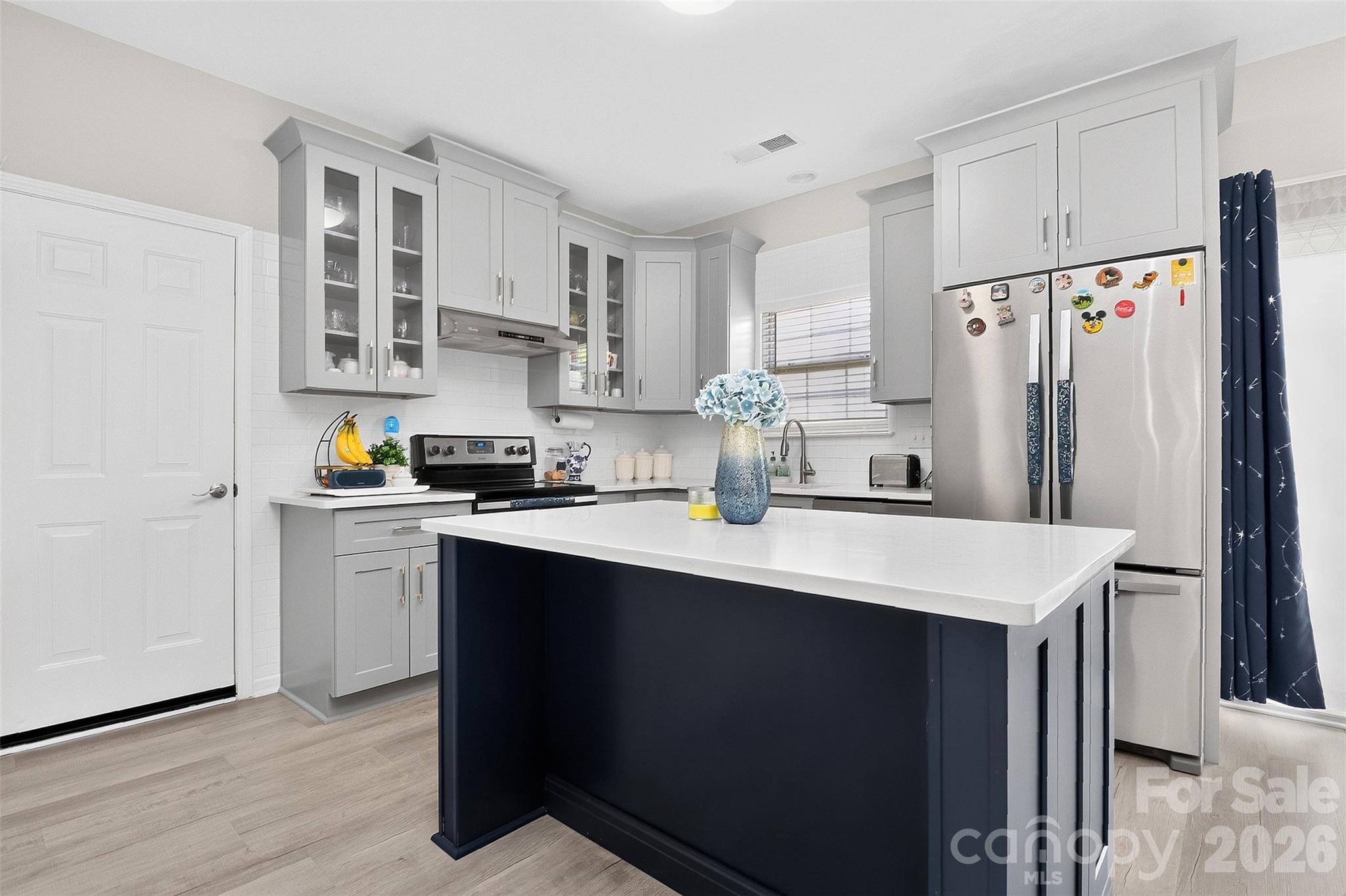 1811 Jeffrey Bryan Drive Property Photo 16