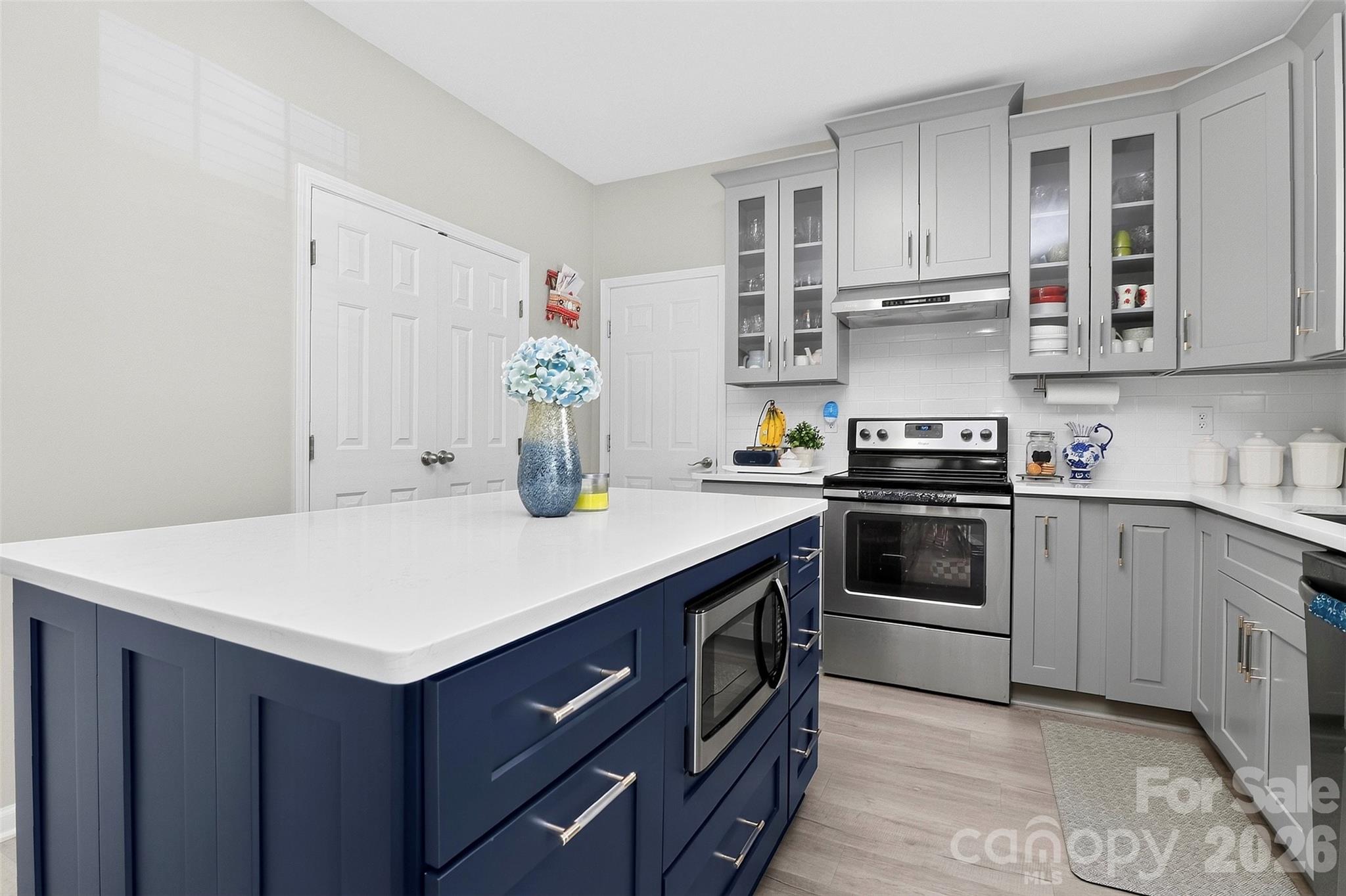 1811 Jeffrey Bryan Drive Property Photo 17