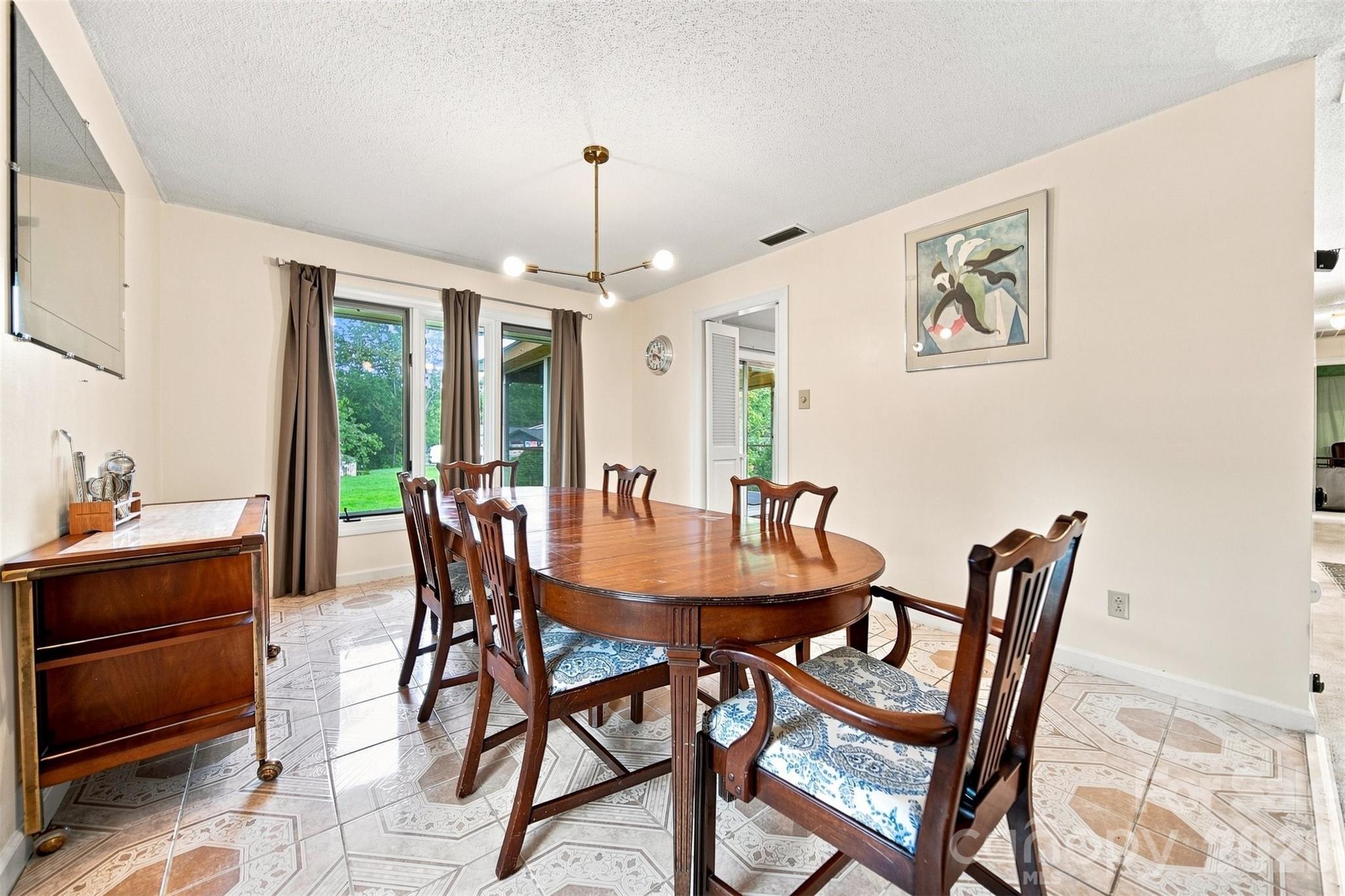 706 Springdale Road Property Photo 40