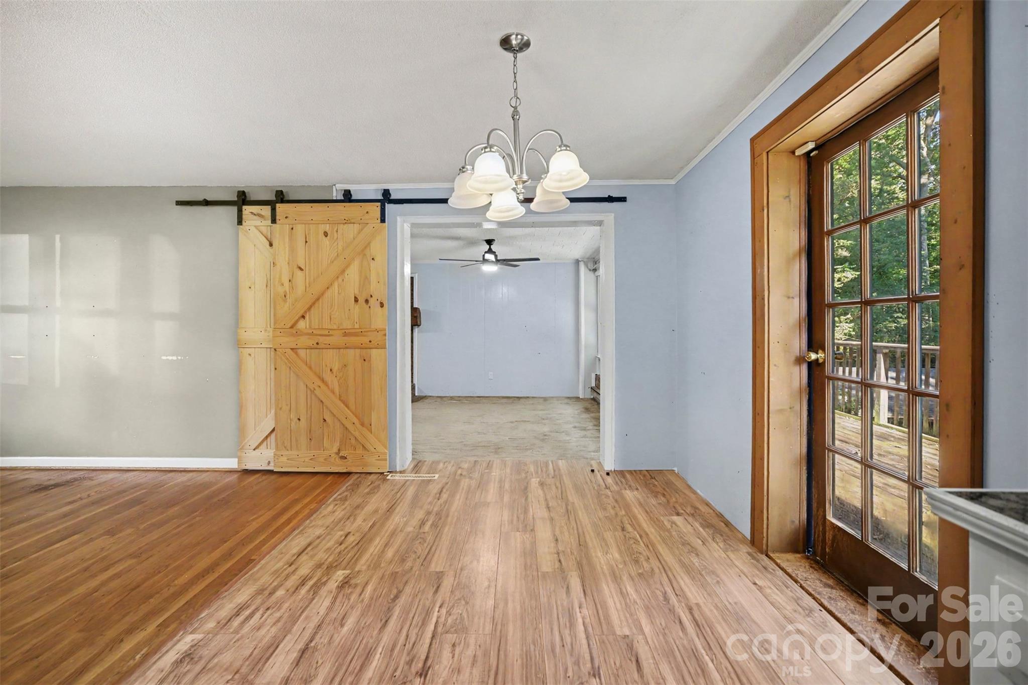 623 Westside Drive Property Photo 8