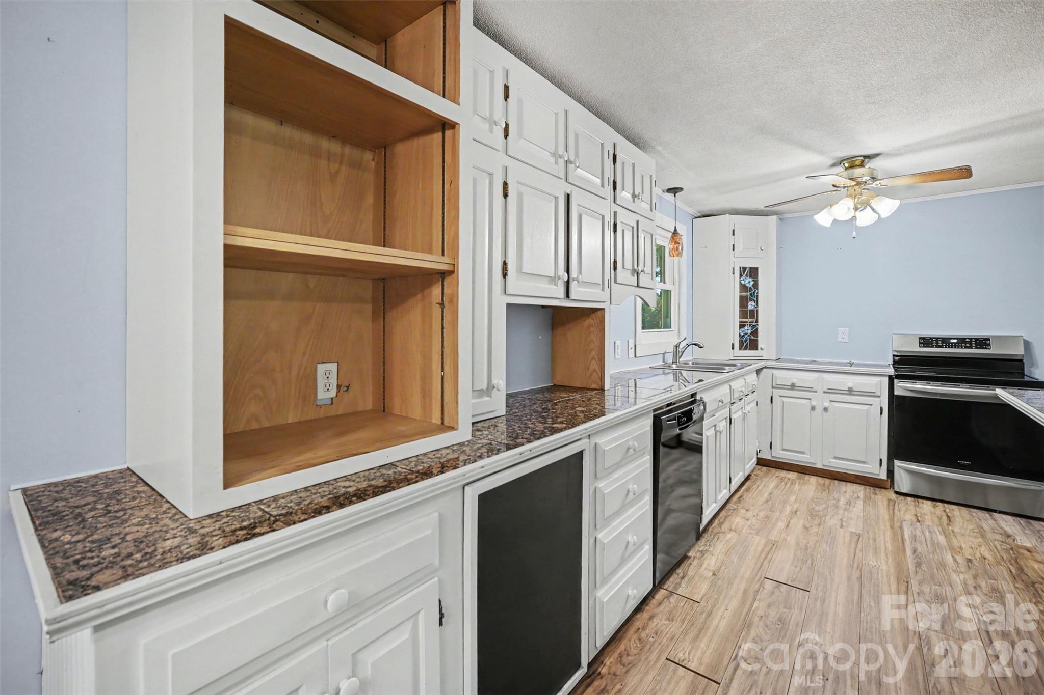 623 Westside Drive Property Photo 13