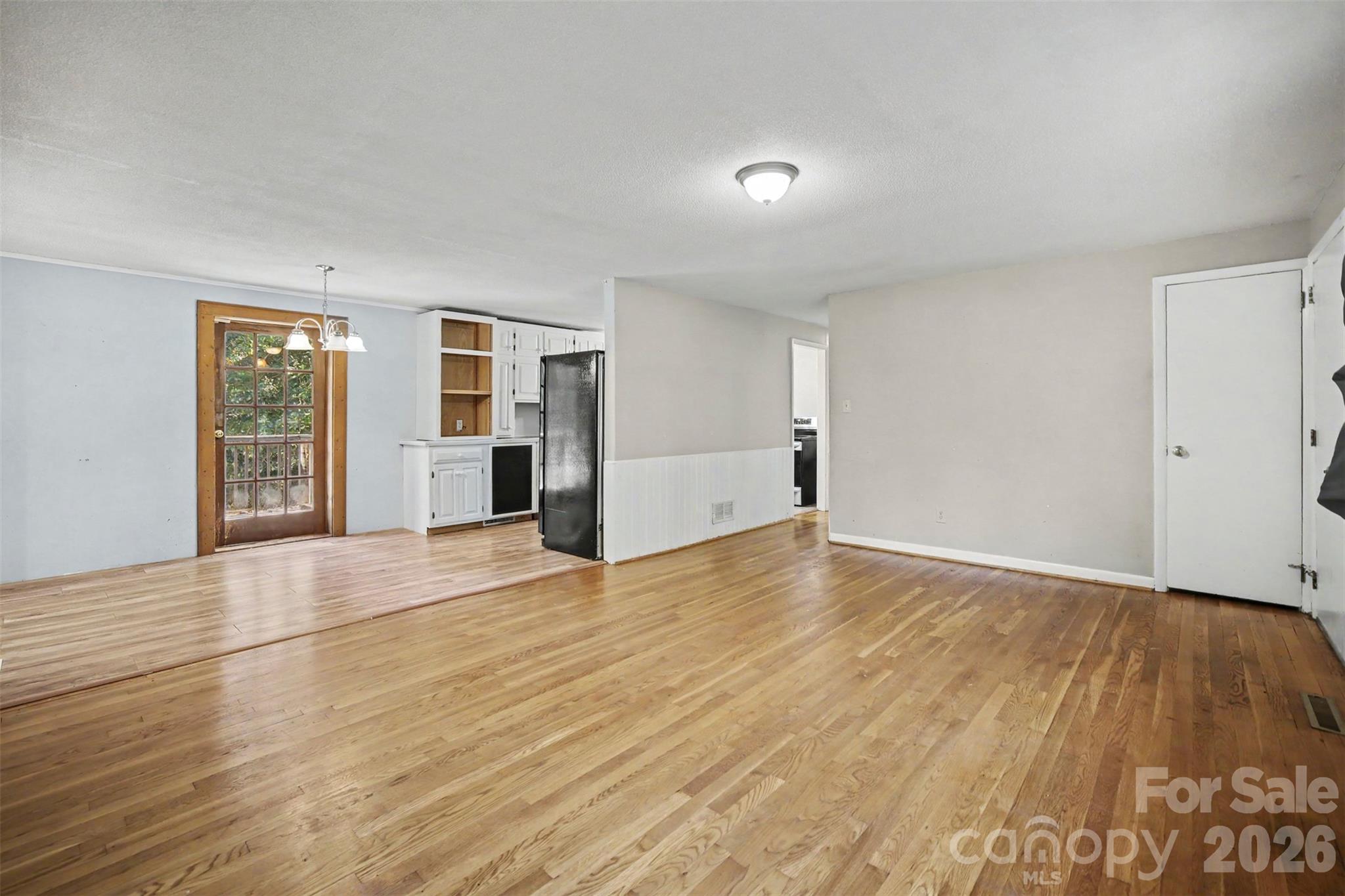 623 Westside Drive Property Photo 15