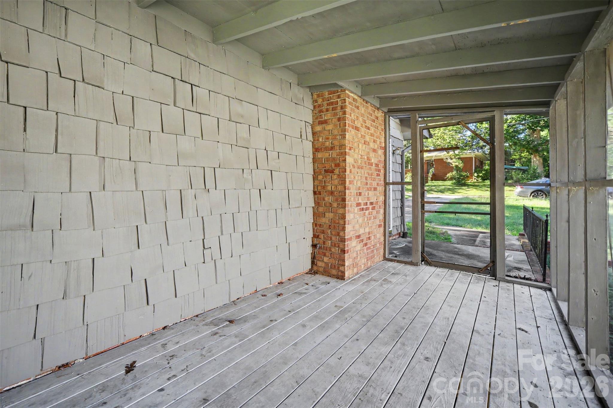 623 Westside Drive Property Photo 17