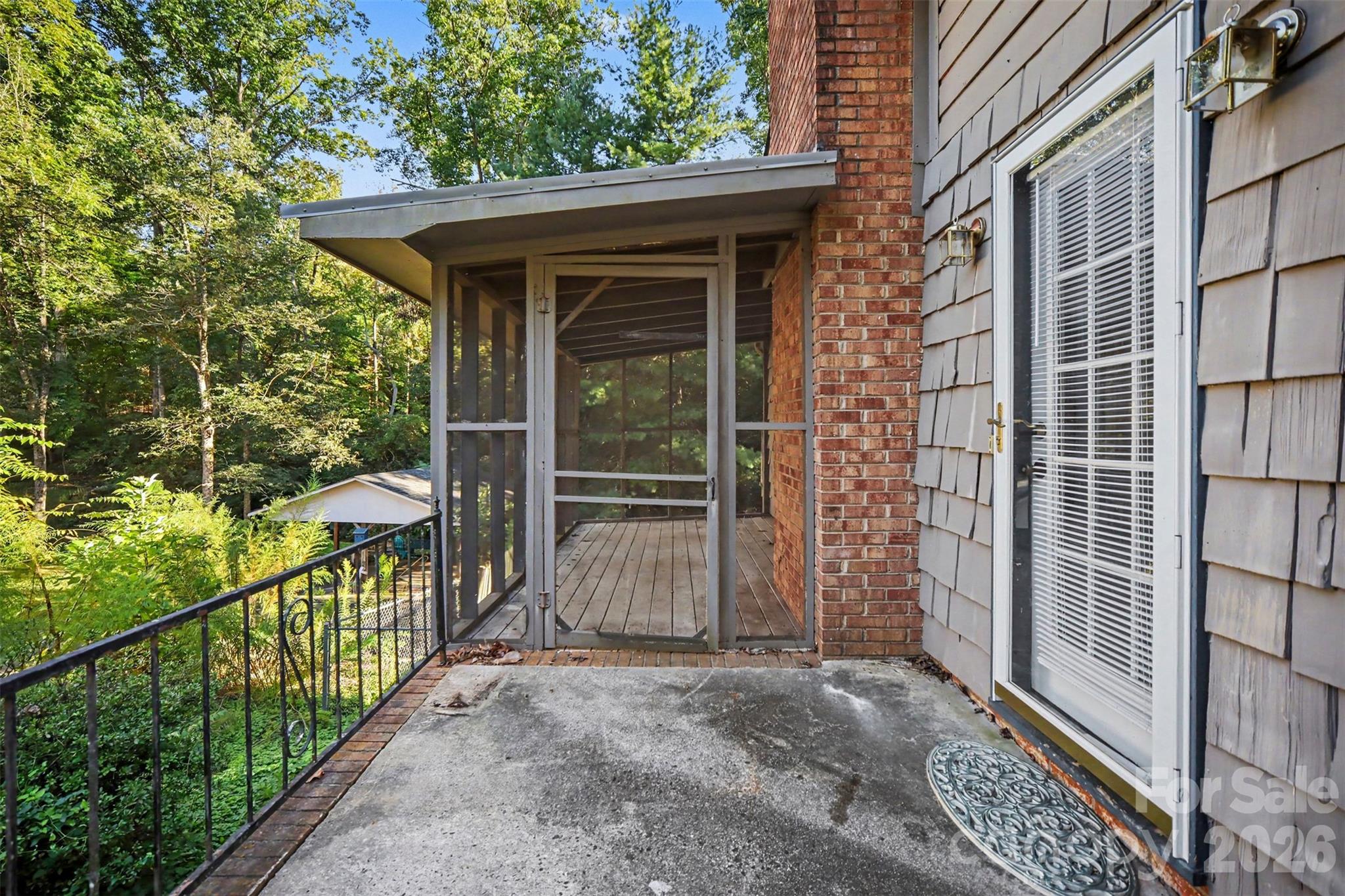 623 Westside Drive Property Photo 35