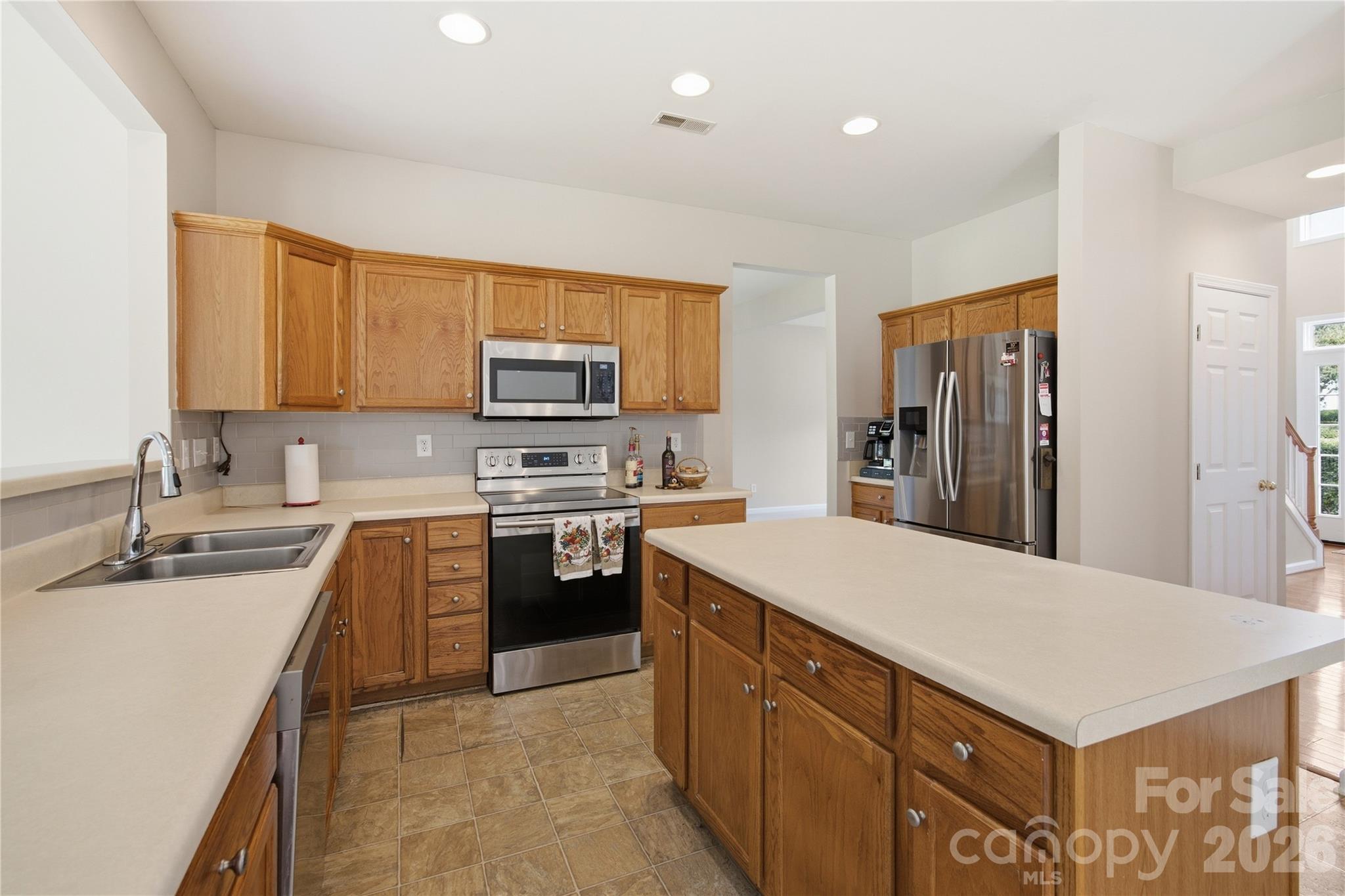 3003 Rosewater Lane Property Photo 14