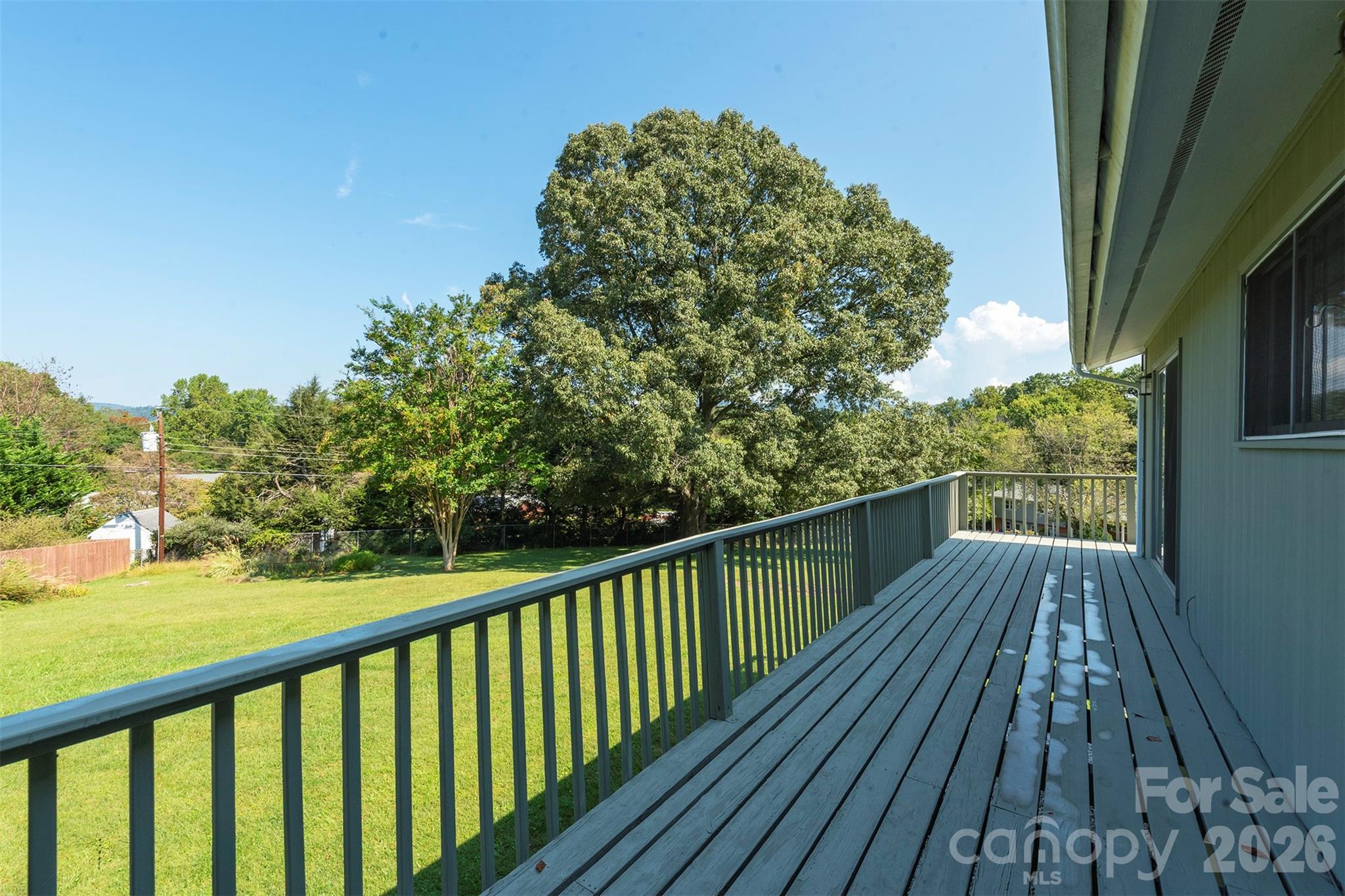 127 College Circle Property Photo 17