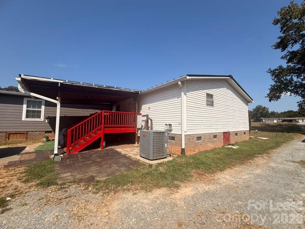 6117 Sunrise Lane Property Photo 3