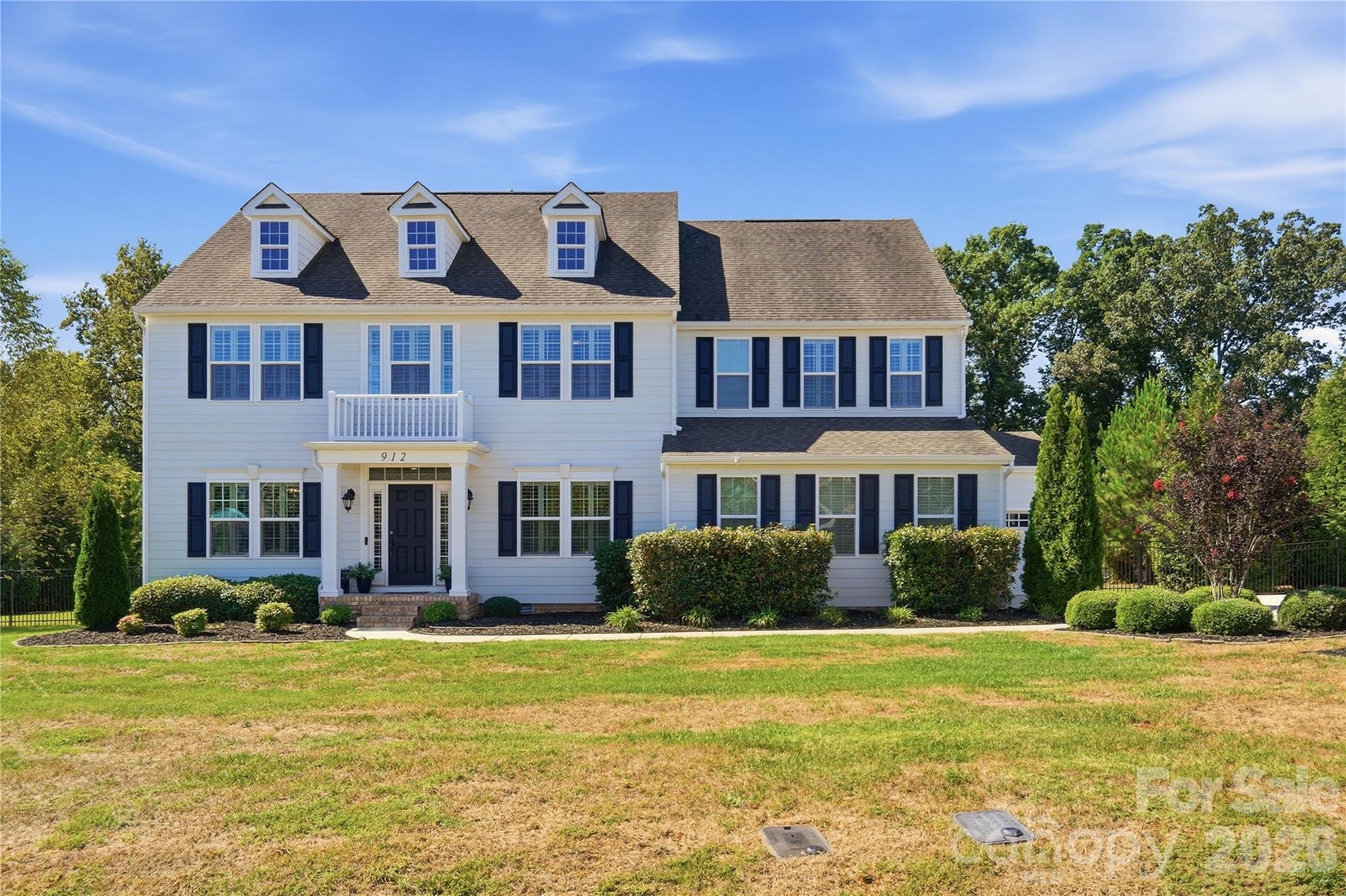 912 Manorwood Drive Property Photo 1