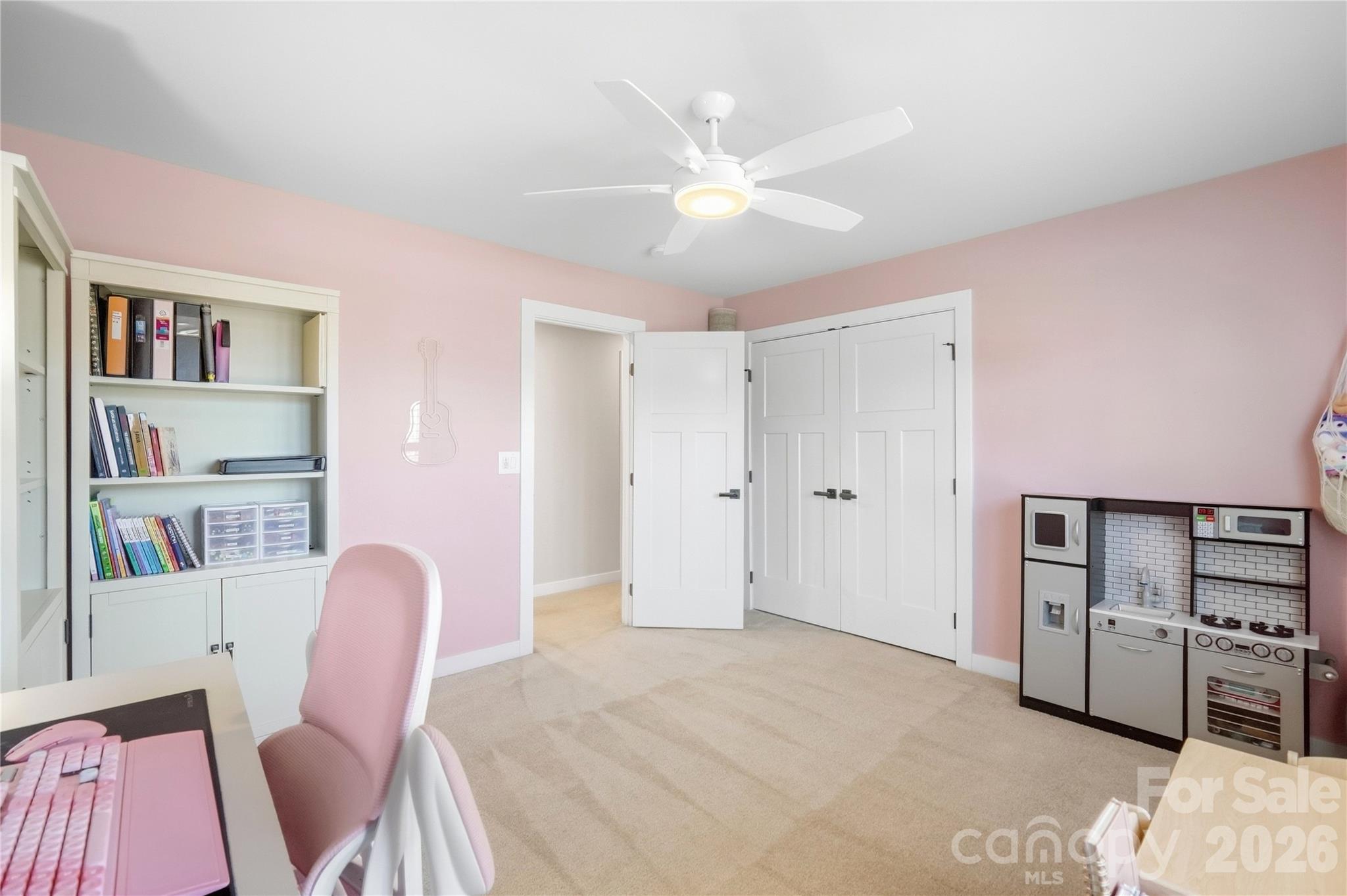 912 Manorwood Drive Property Photo 32