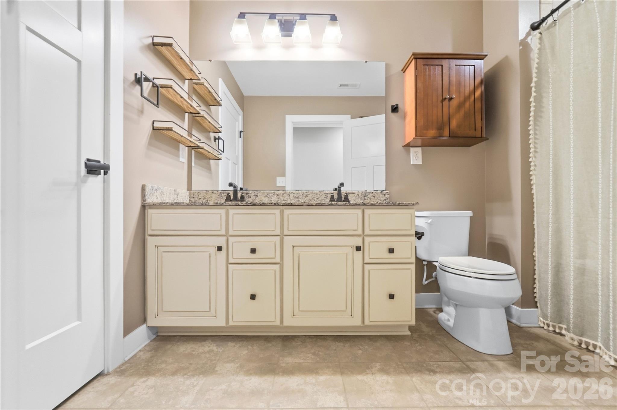 912 Manorwood Drive Property Photo 35