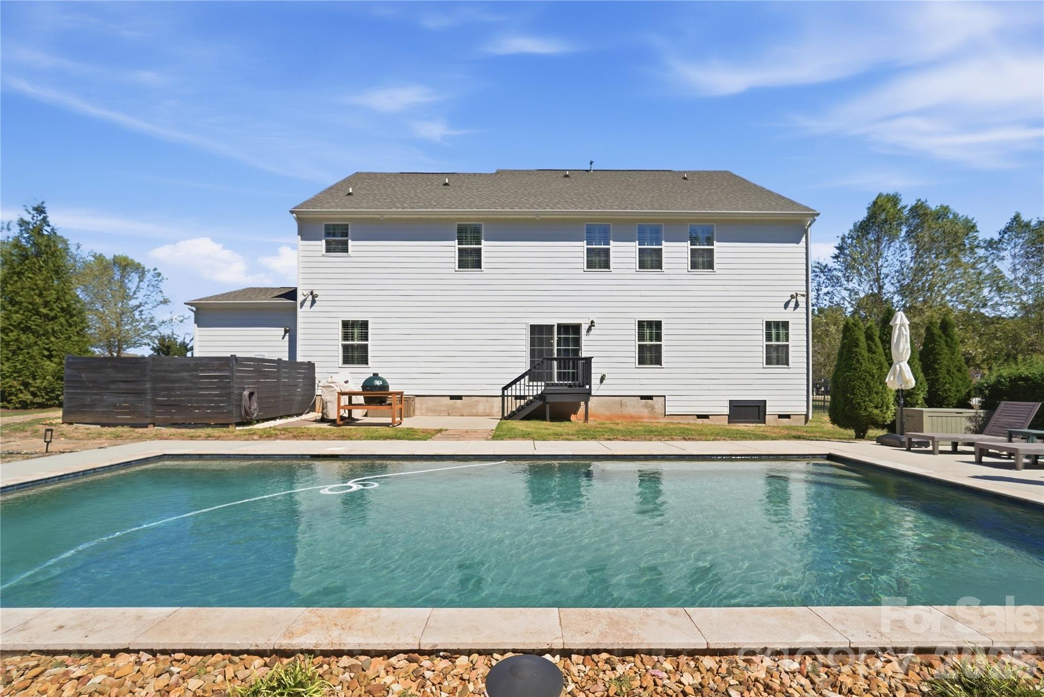912 Manorwood Drive Property Photo 44
