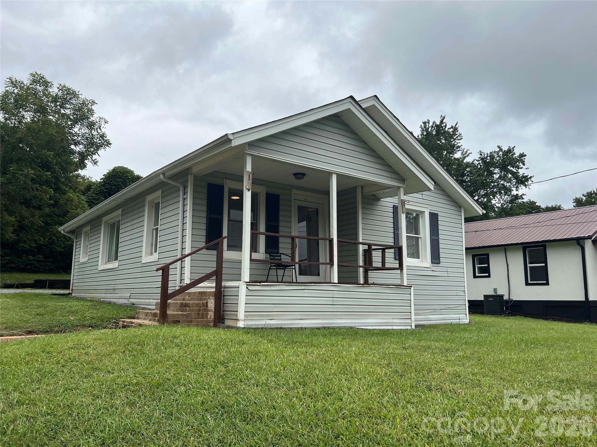 346 N Cleghorn Street Property Photo 4