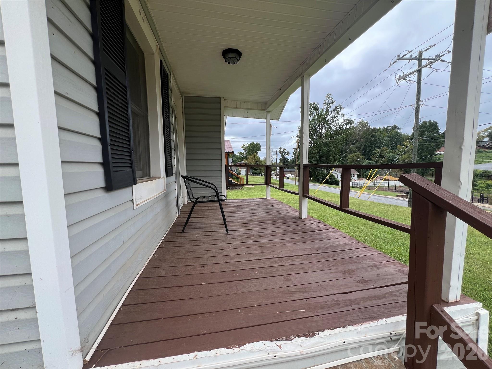 346 N Cleghorn Street Property Photo 5