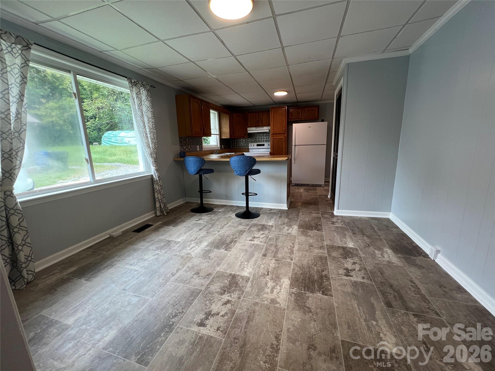 346 N Cleghorn Street Property Photo 9