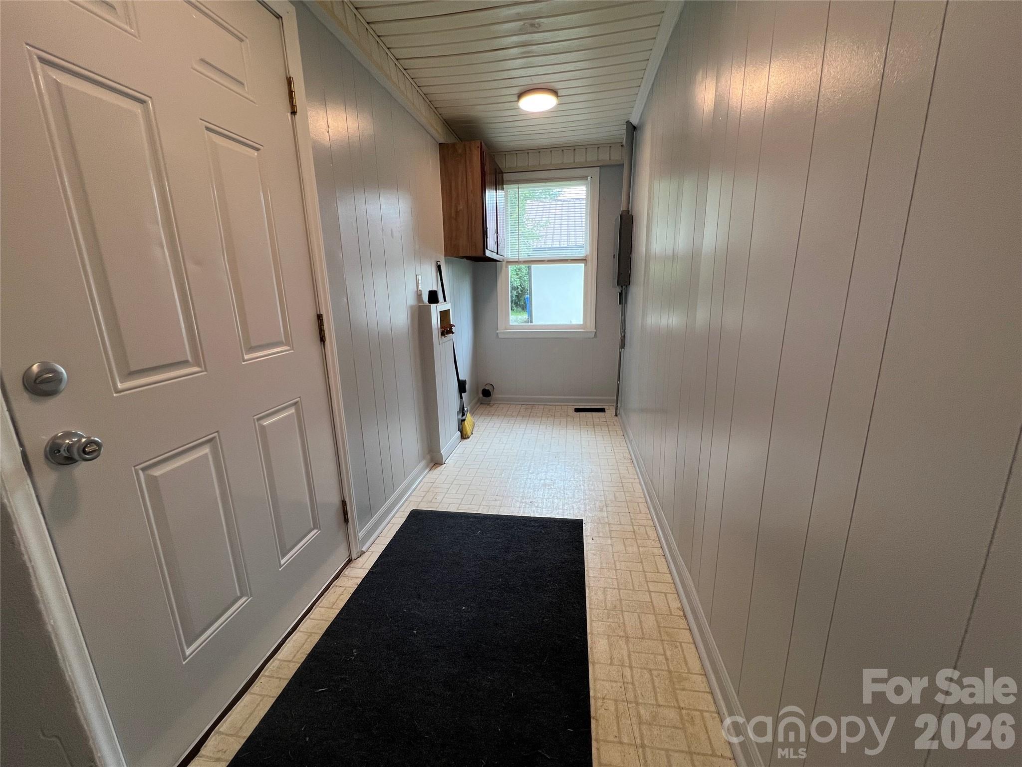 346 N Cleghorn Street Property Photo 12
