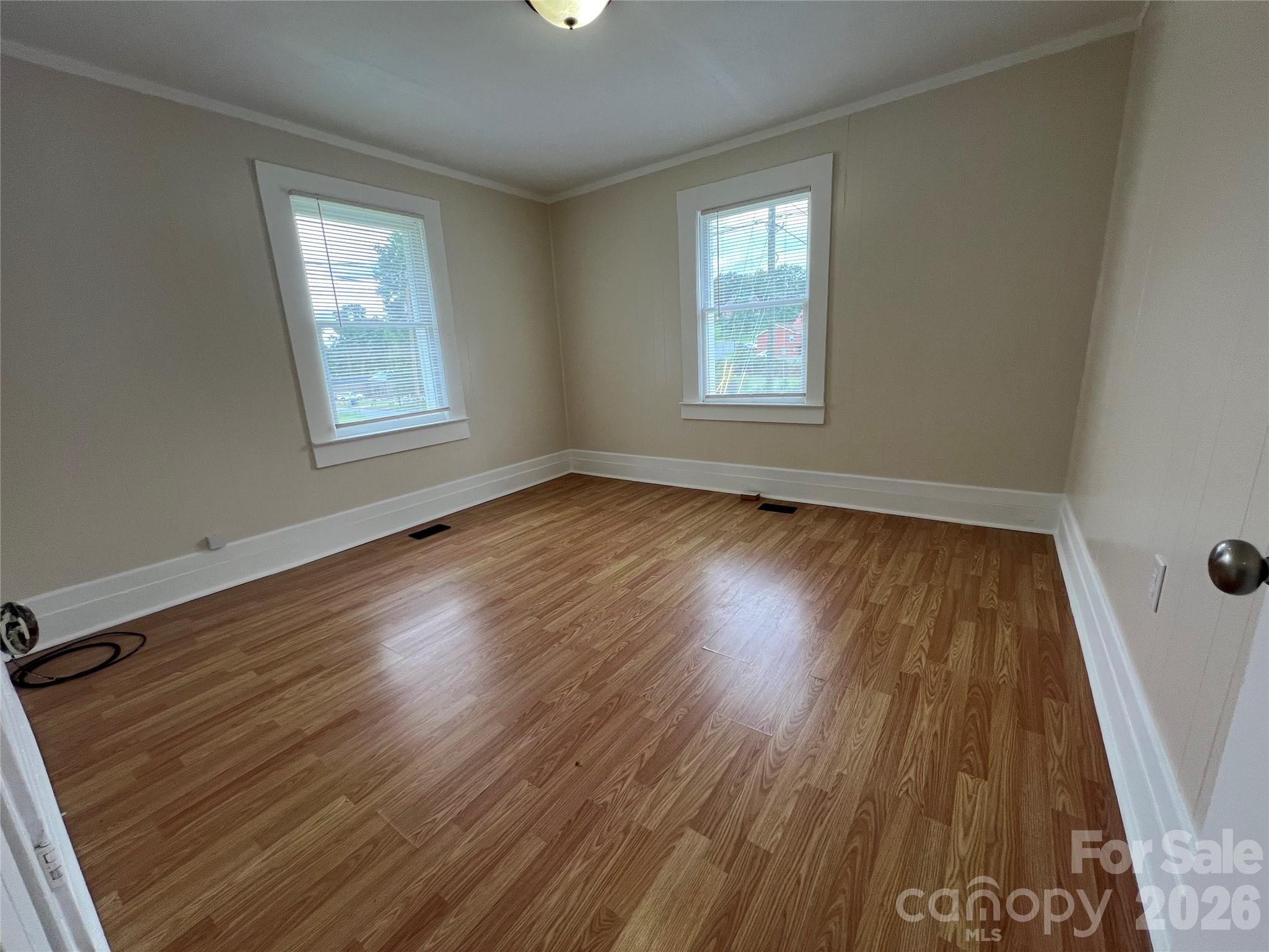 346 N Cleghorn Street Property Photo 18