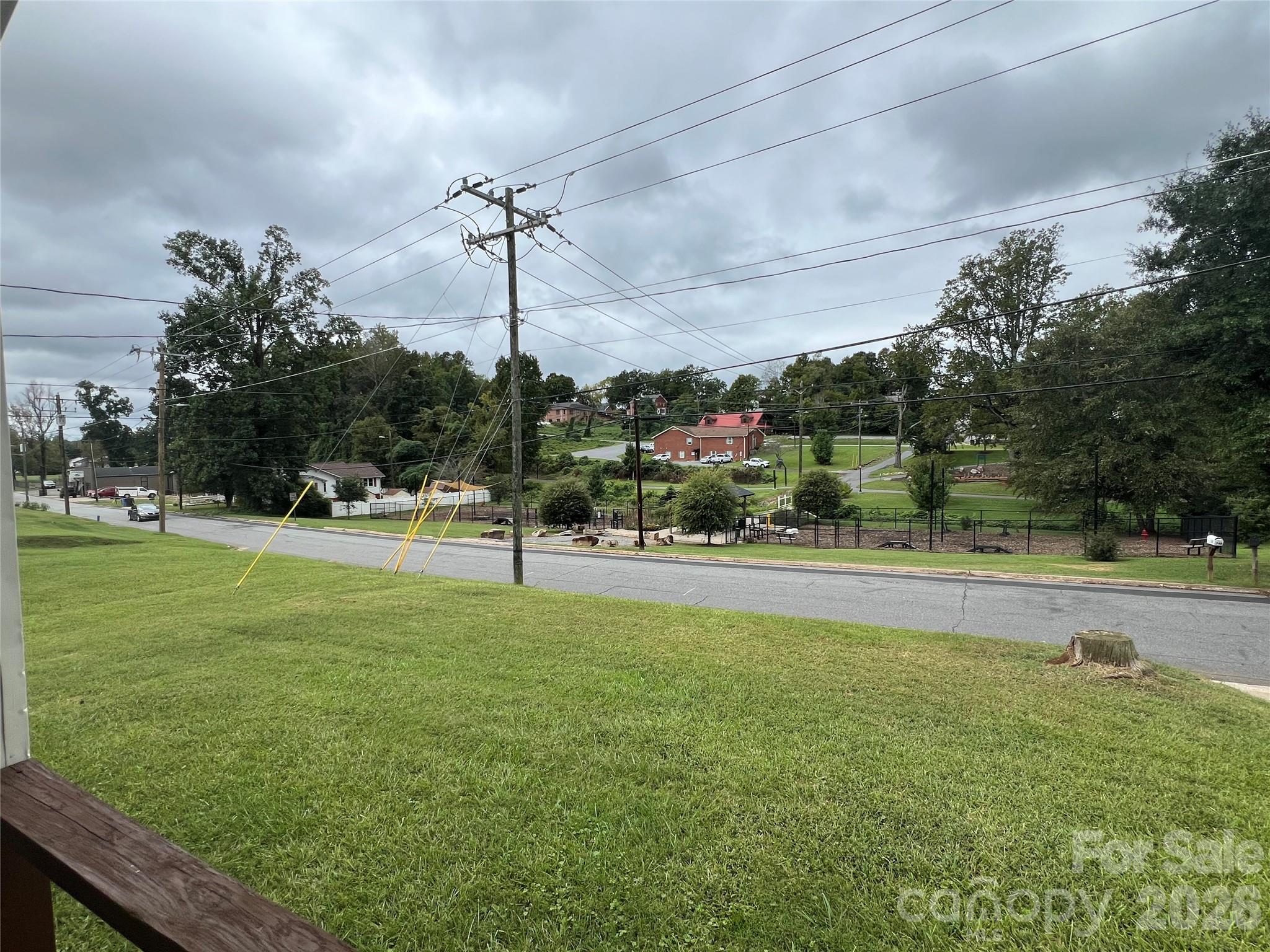 346 N Cleghorn Street Property Photo 25